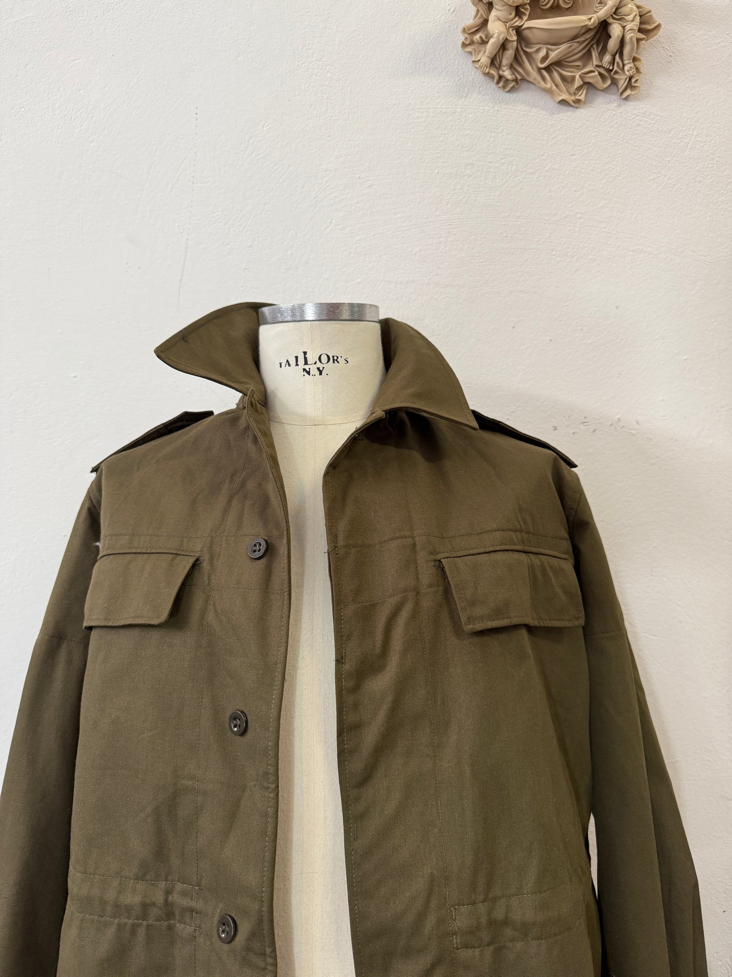 Vintage 90’s Czech Army Jacket “M”