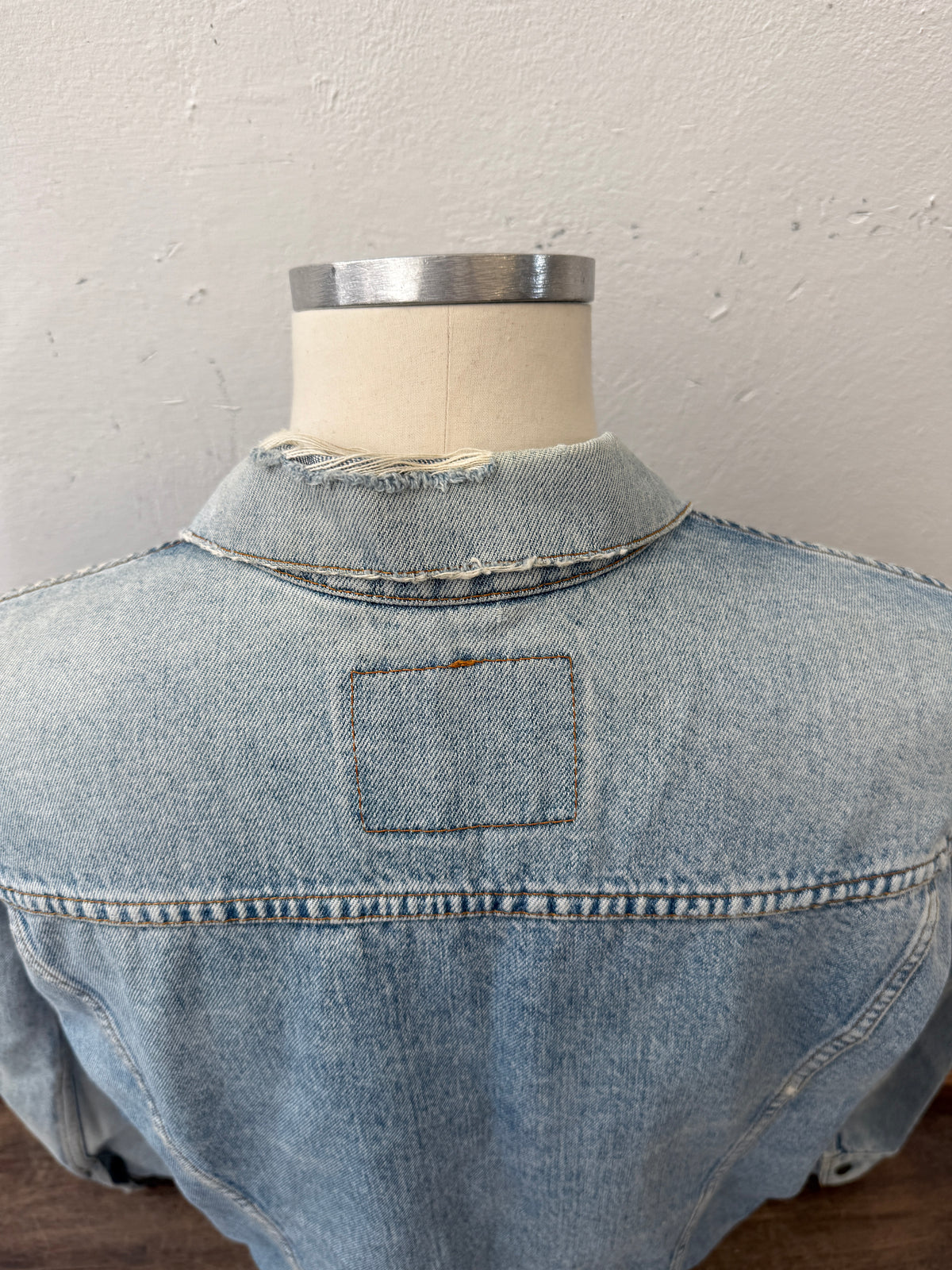 Vintage Levi’s Jacket “XL”
