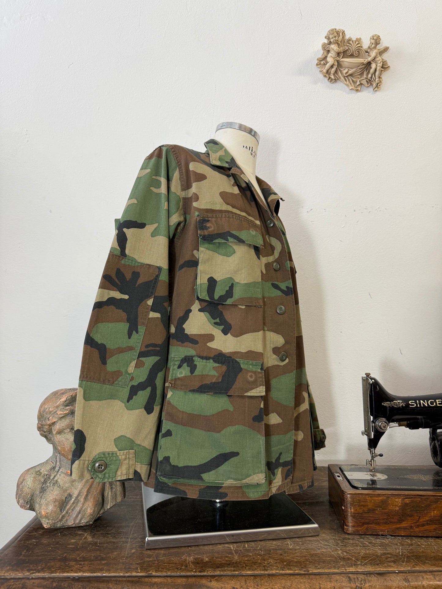 Vintage Woodland Camo Jacket Us Army “M”