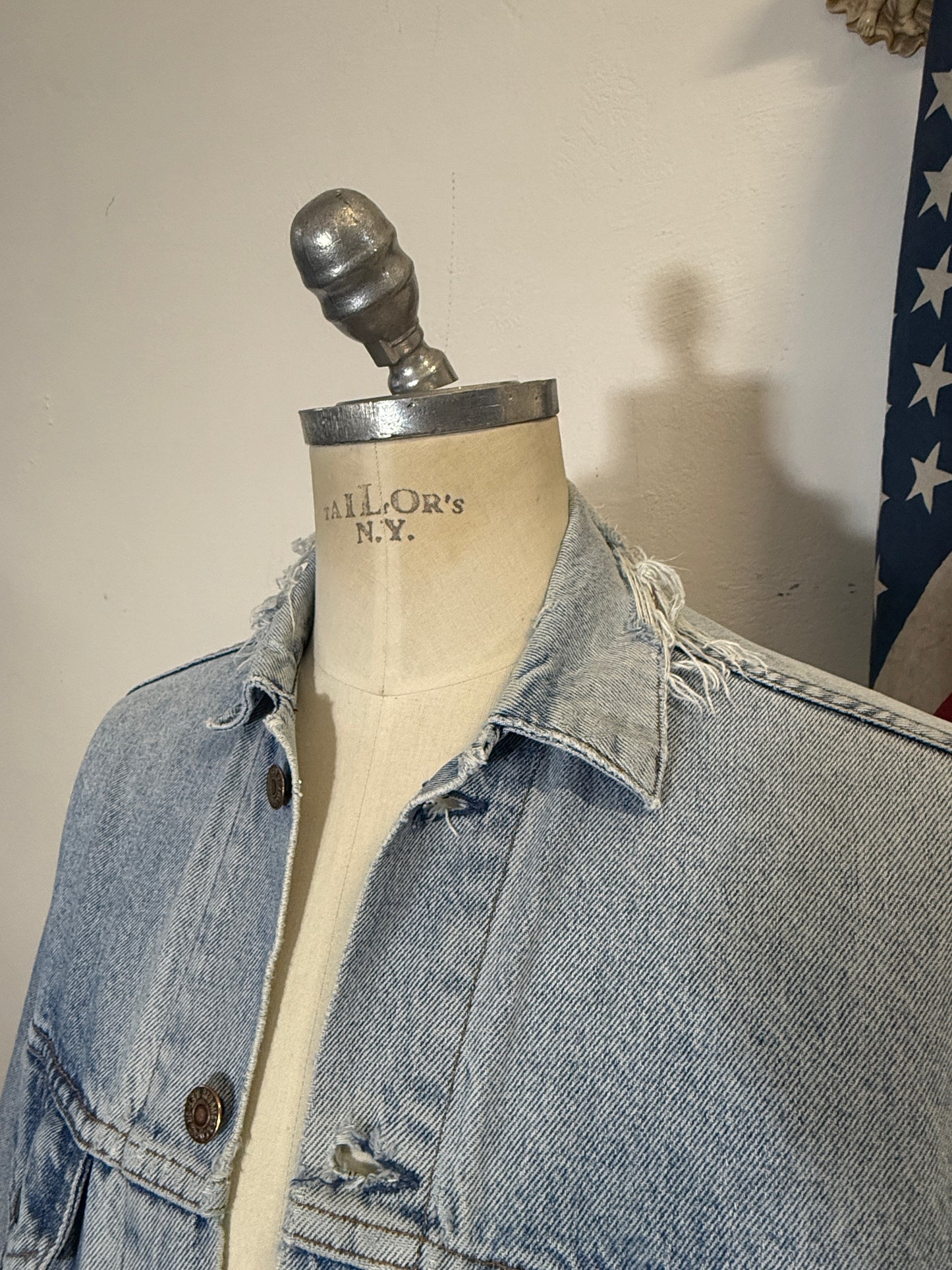 Vintage Levi’s Jacket Made in Usa “S”