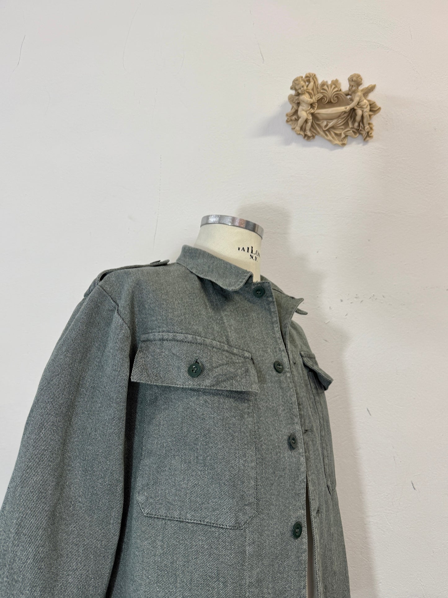 Vintage Swiss Army Jacket “M/L”