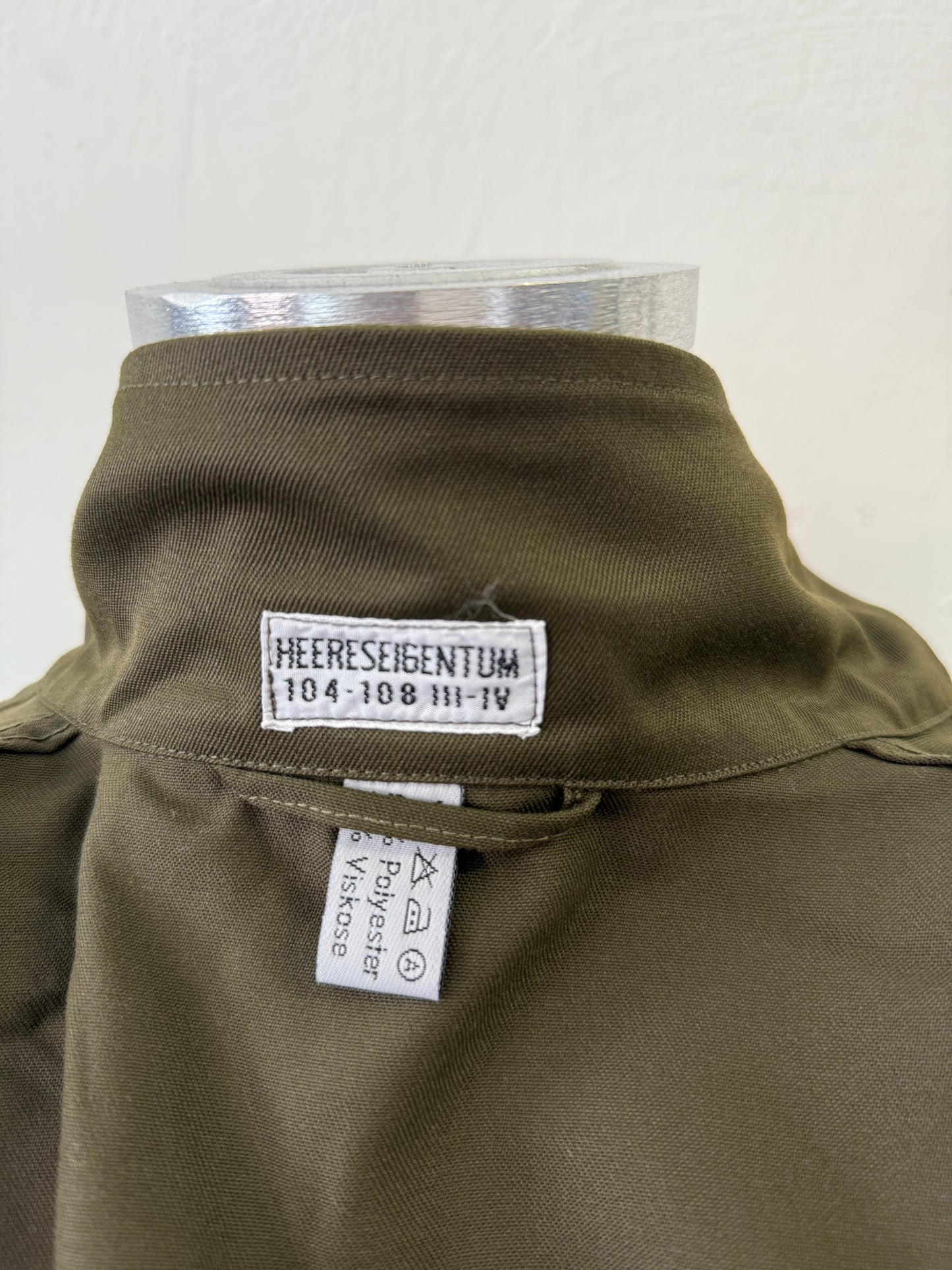 Vintage Austrian Army 00’s Overshirt “L”
