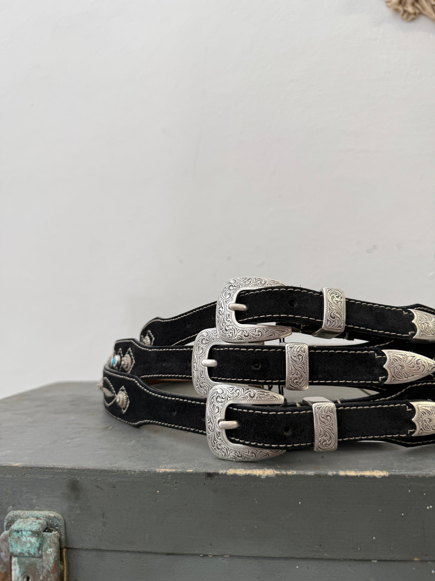 Suede Belt with Embroidery - Henry