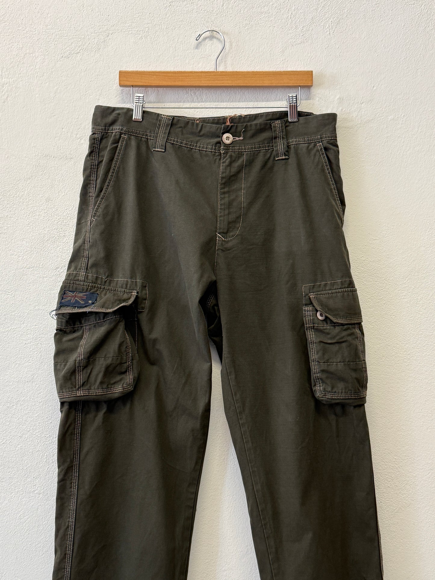 Vintage 90’s Cargo Pants “W35”