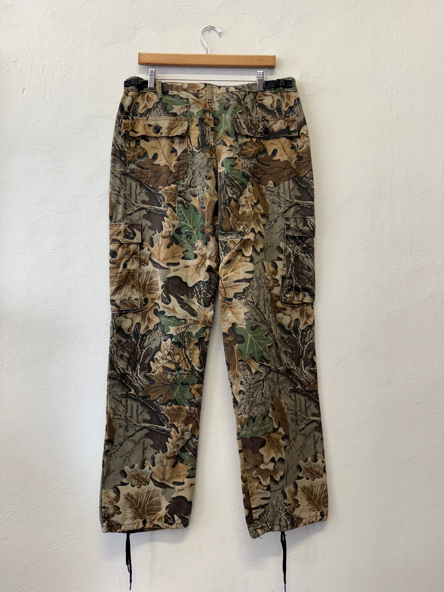 Vintage Walls Realtree Cargo Pants Made in Usa “W35”