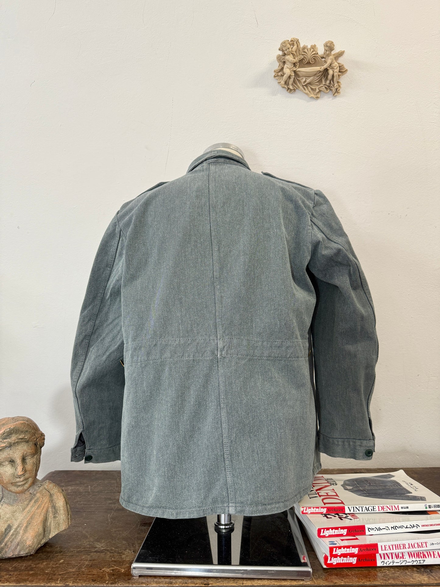 Vintage Swiss Army Jacket “M/L”