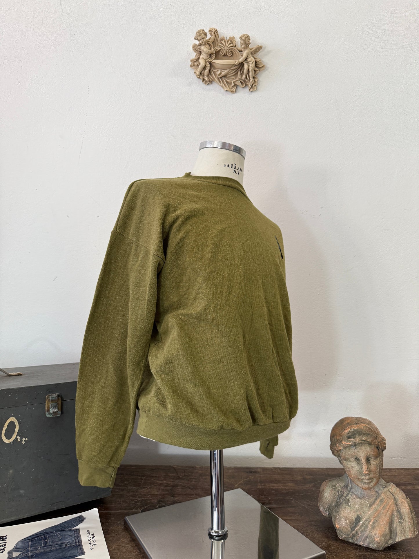 Vintage British Army Sweatshirt “S/M”