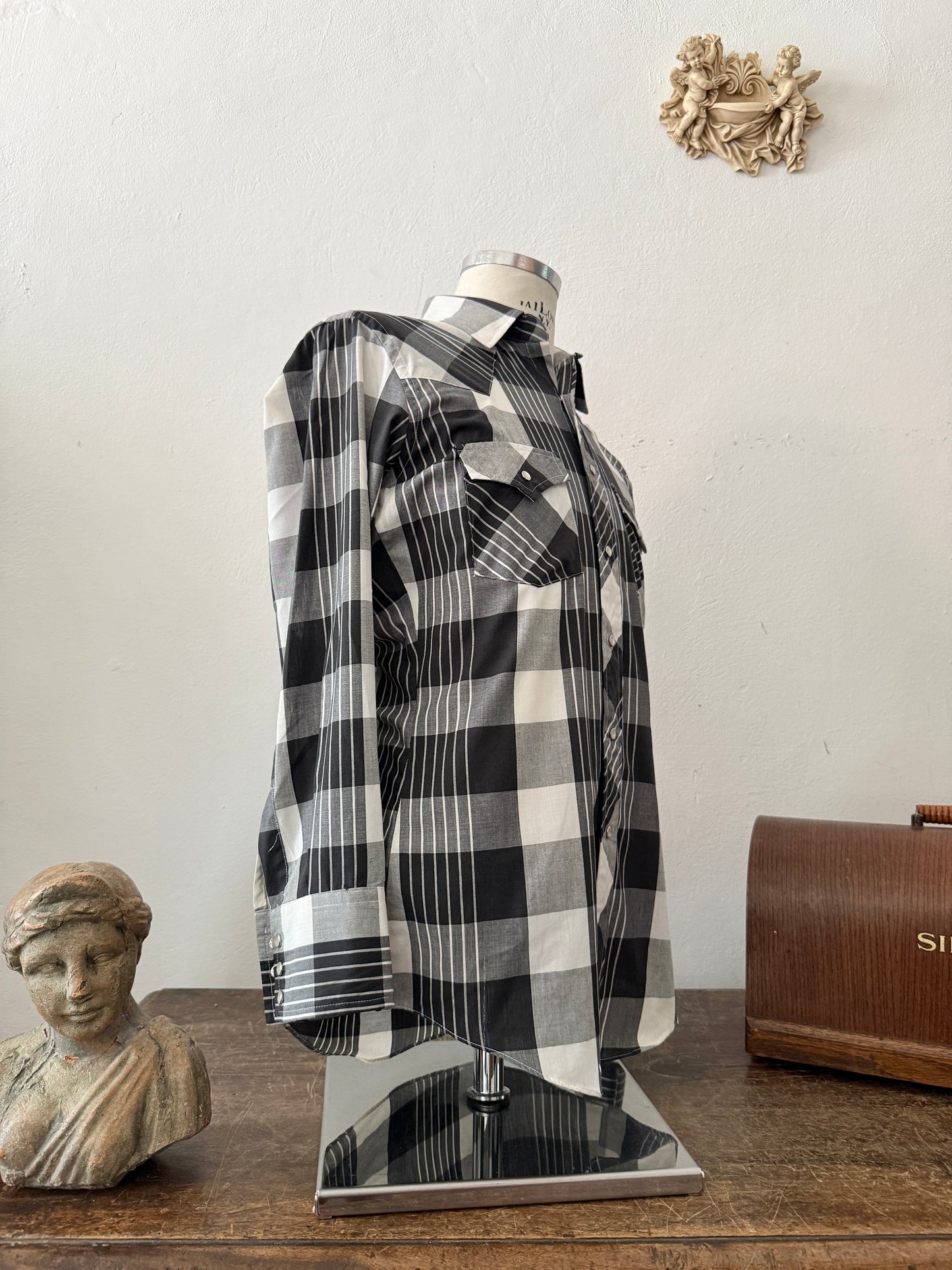 Vintage 80’s Western Shirt “S”