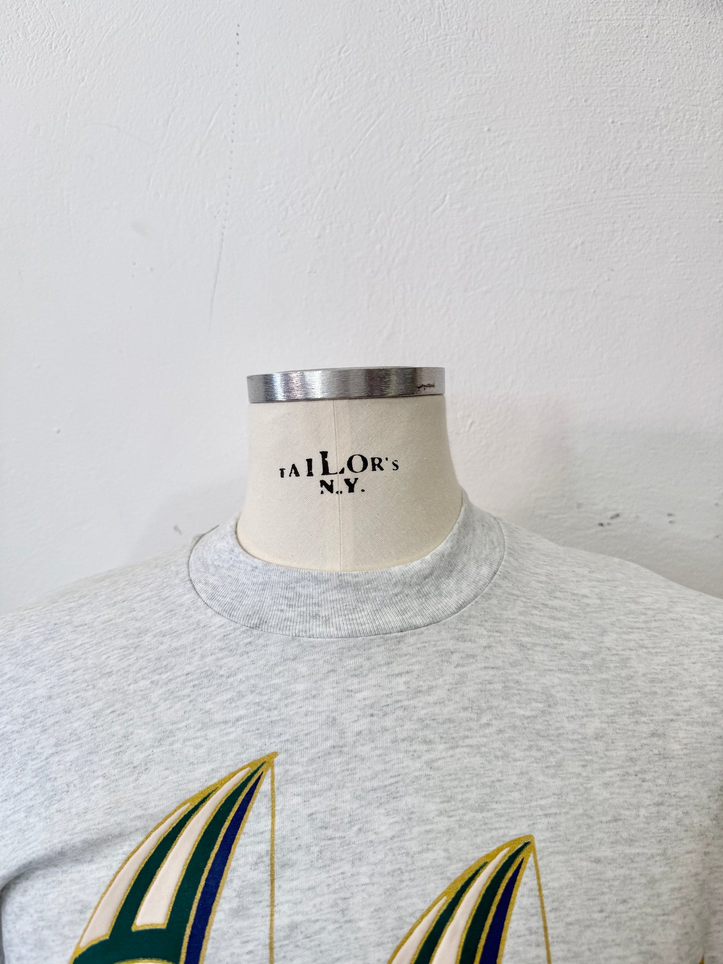 Vintage Fruit Of The Loom Tee Single Stich Made in Usa “L”