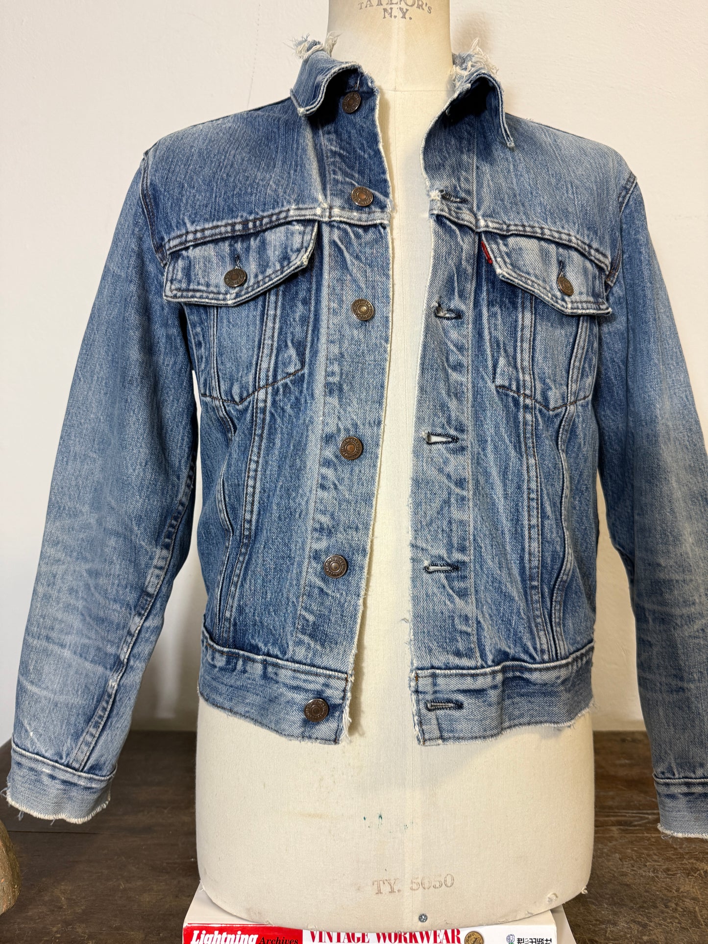 Vintage Levi’s Jacket “S”