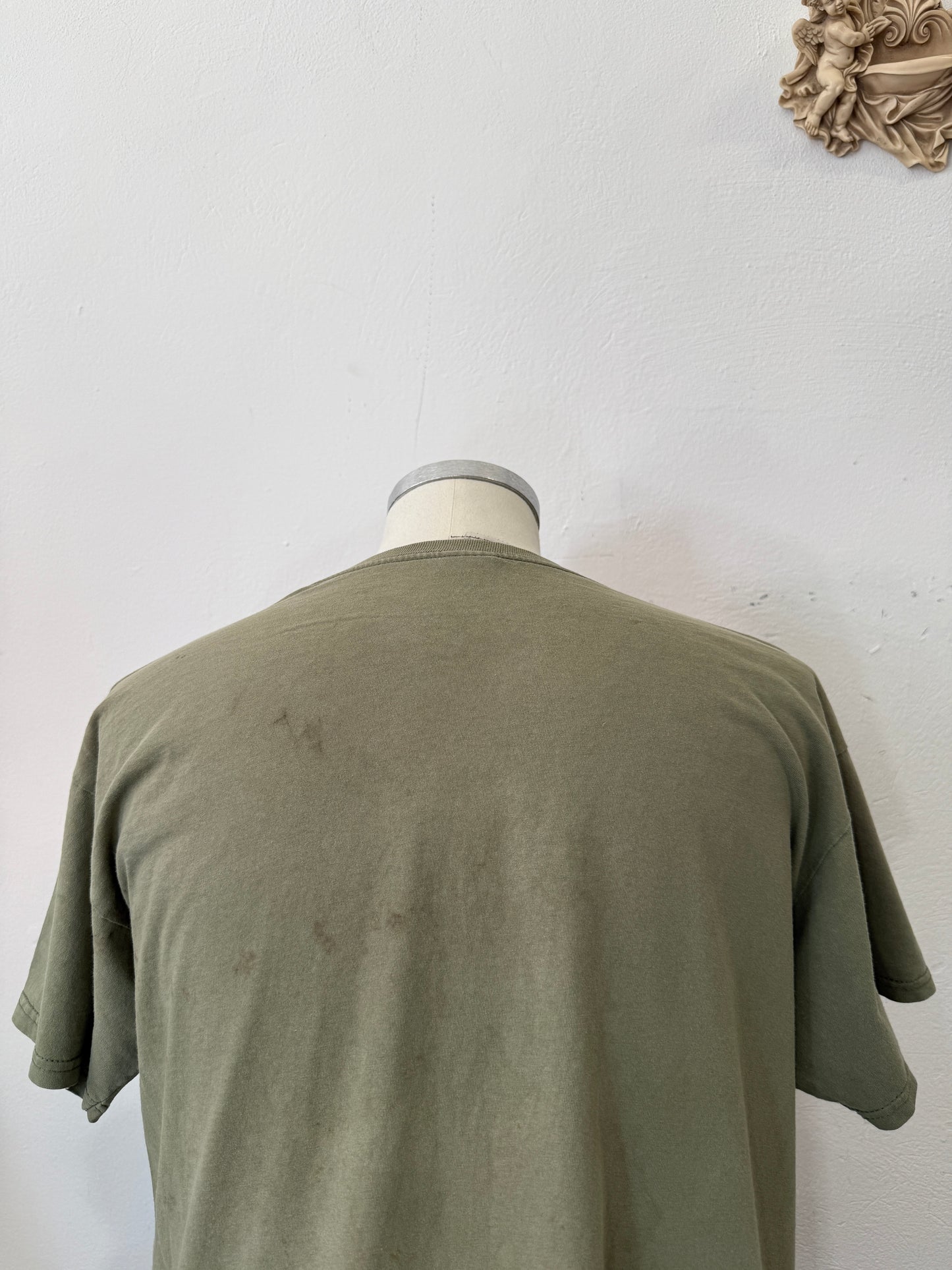 Vintage British Army Tee “M/L”