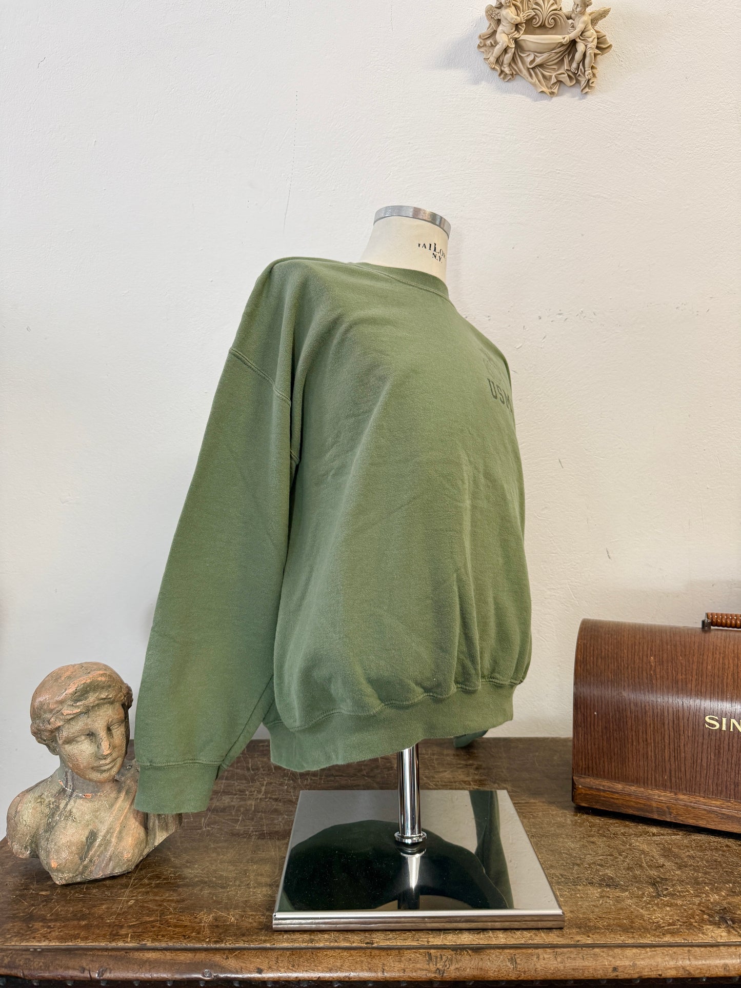 Vintage USMC Sweatshirt “XL”