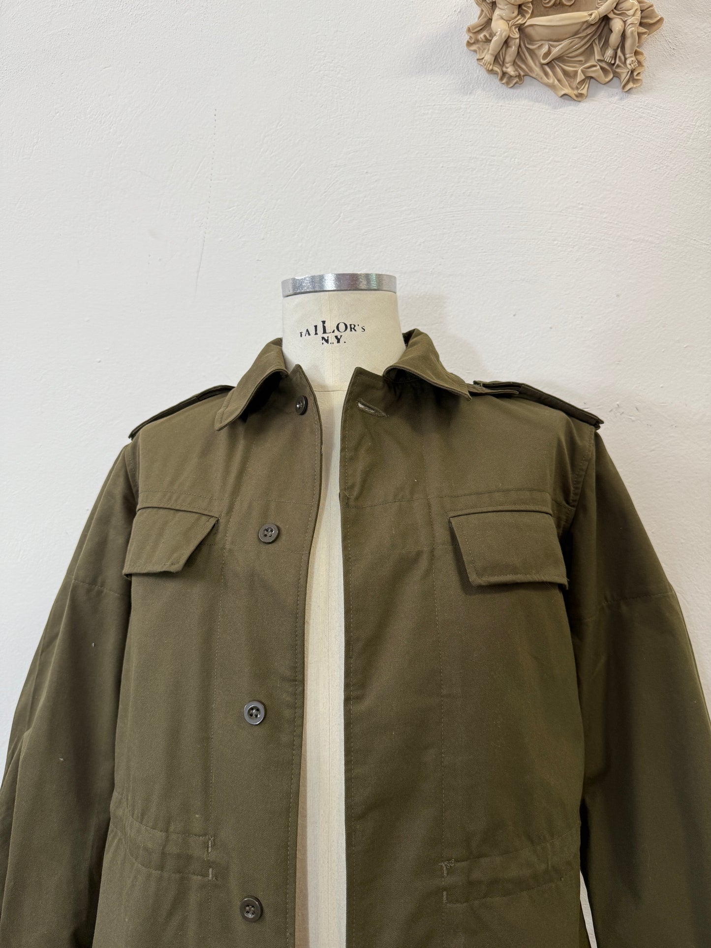 Vintage 90’s Czech Army Jacket “M”