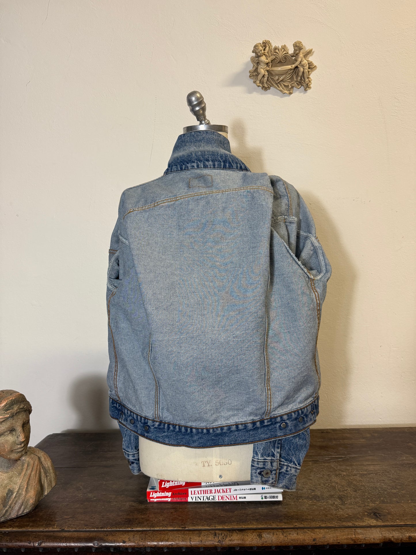Vintage Levi’s Jacket Made in Usa “L”