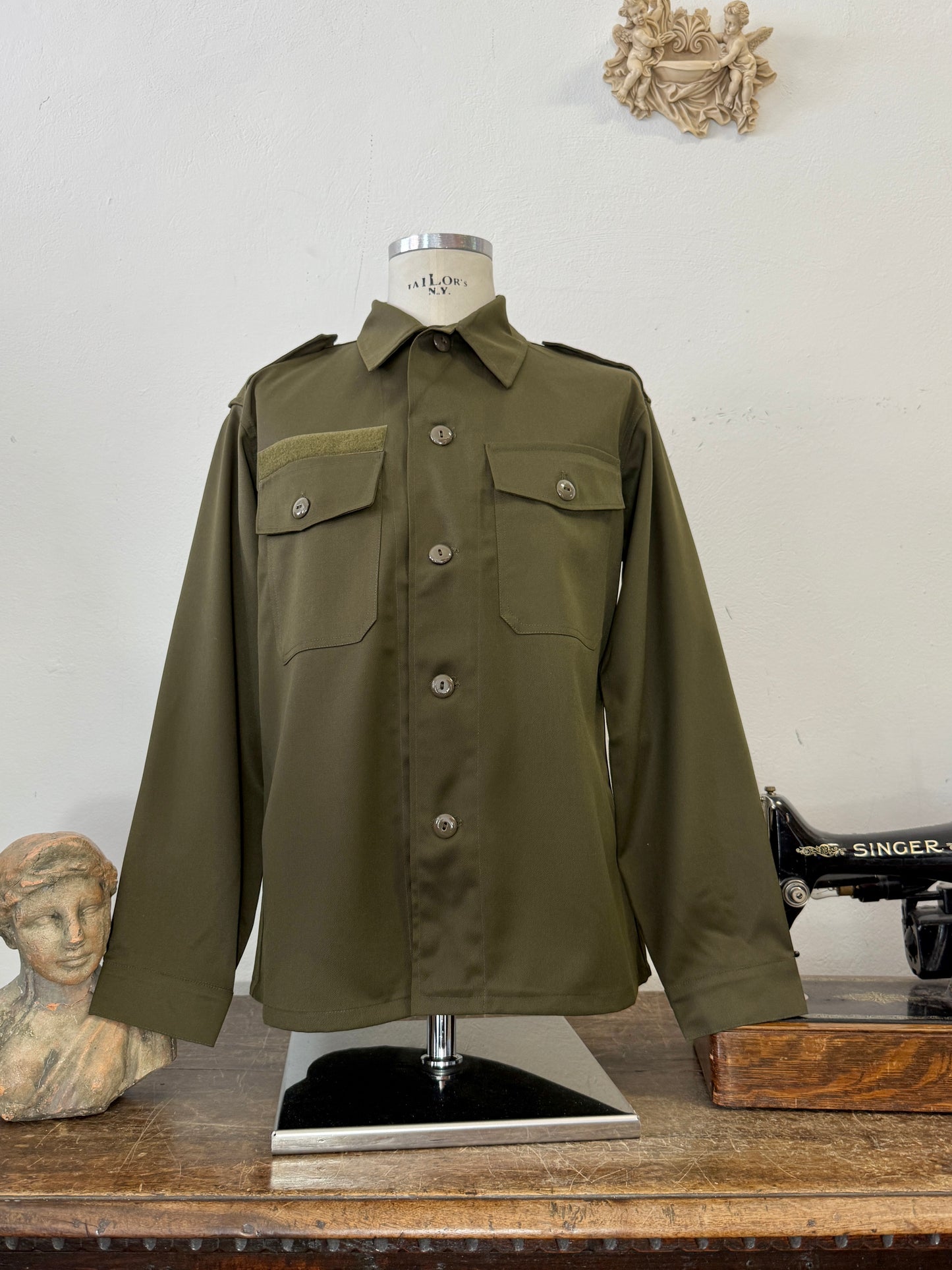 Vintage Austrian Army 00’s Overshirt “XL”