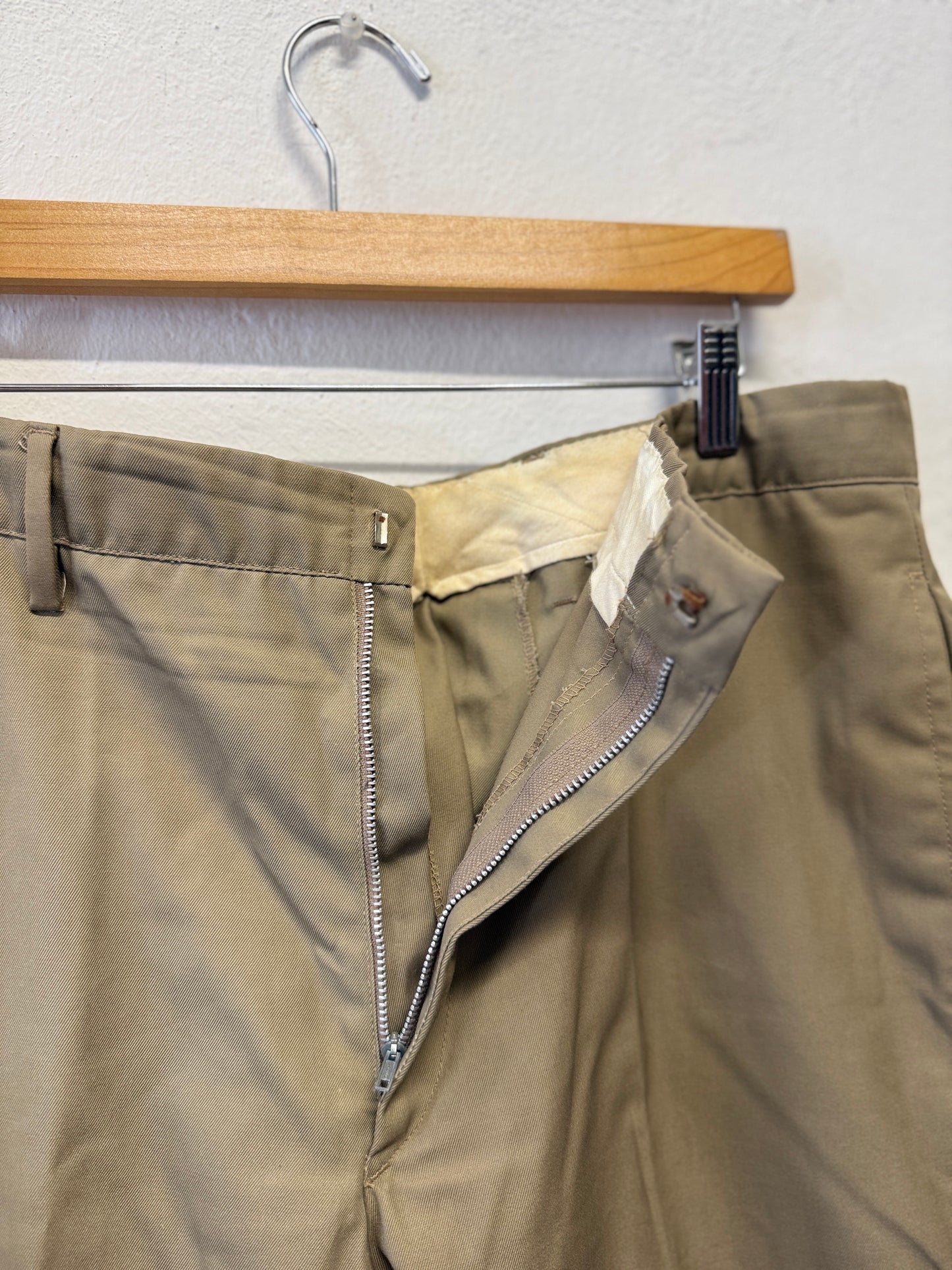 Vintage 80’s Italian Army Chino Pants “W34”