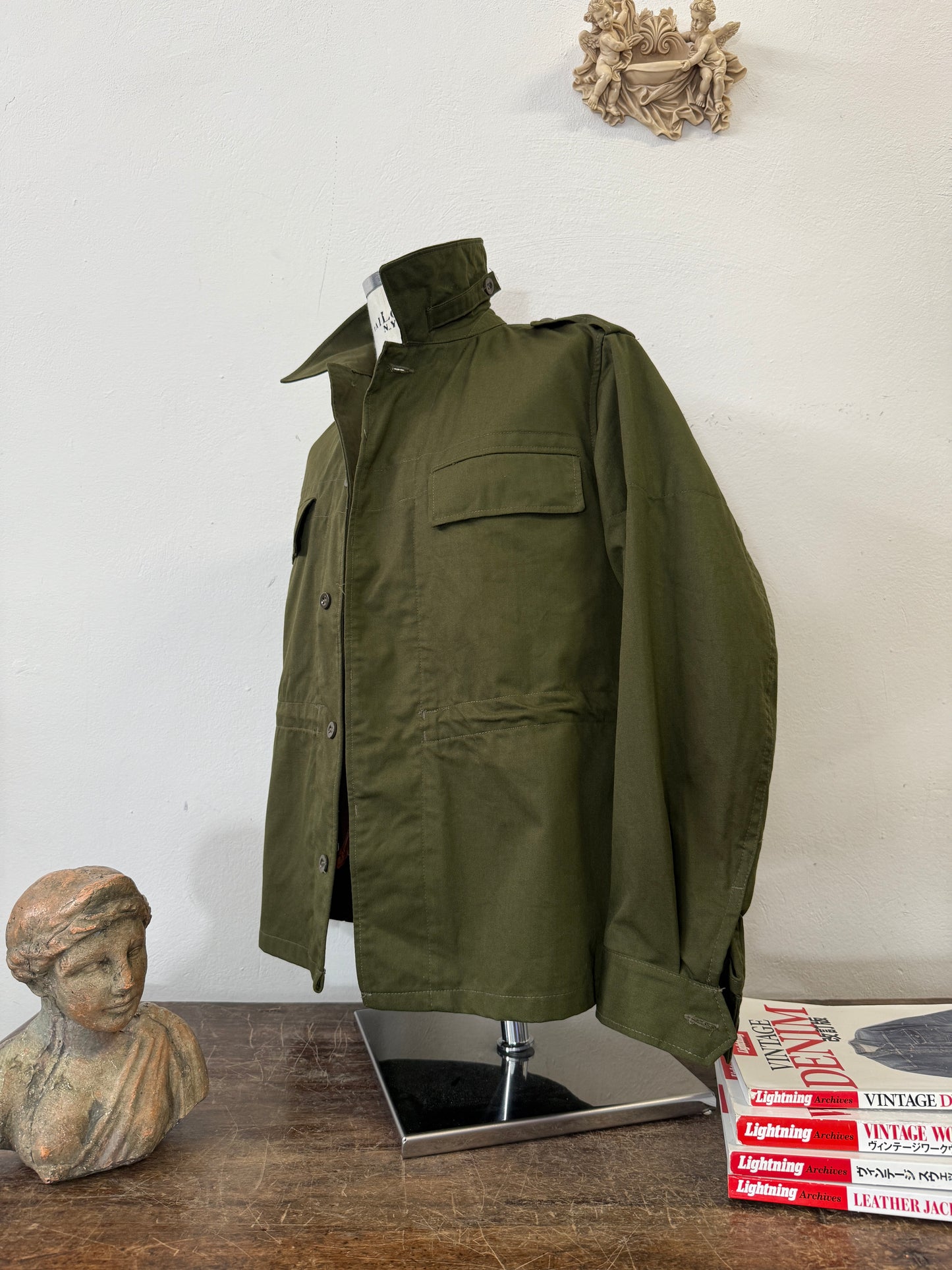 Vintage 90’s Czech Army Jacket “M”