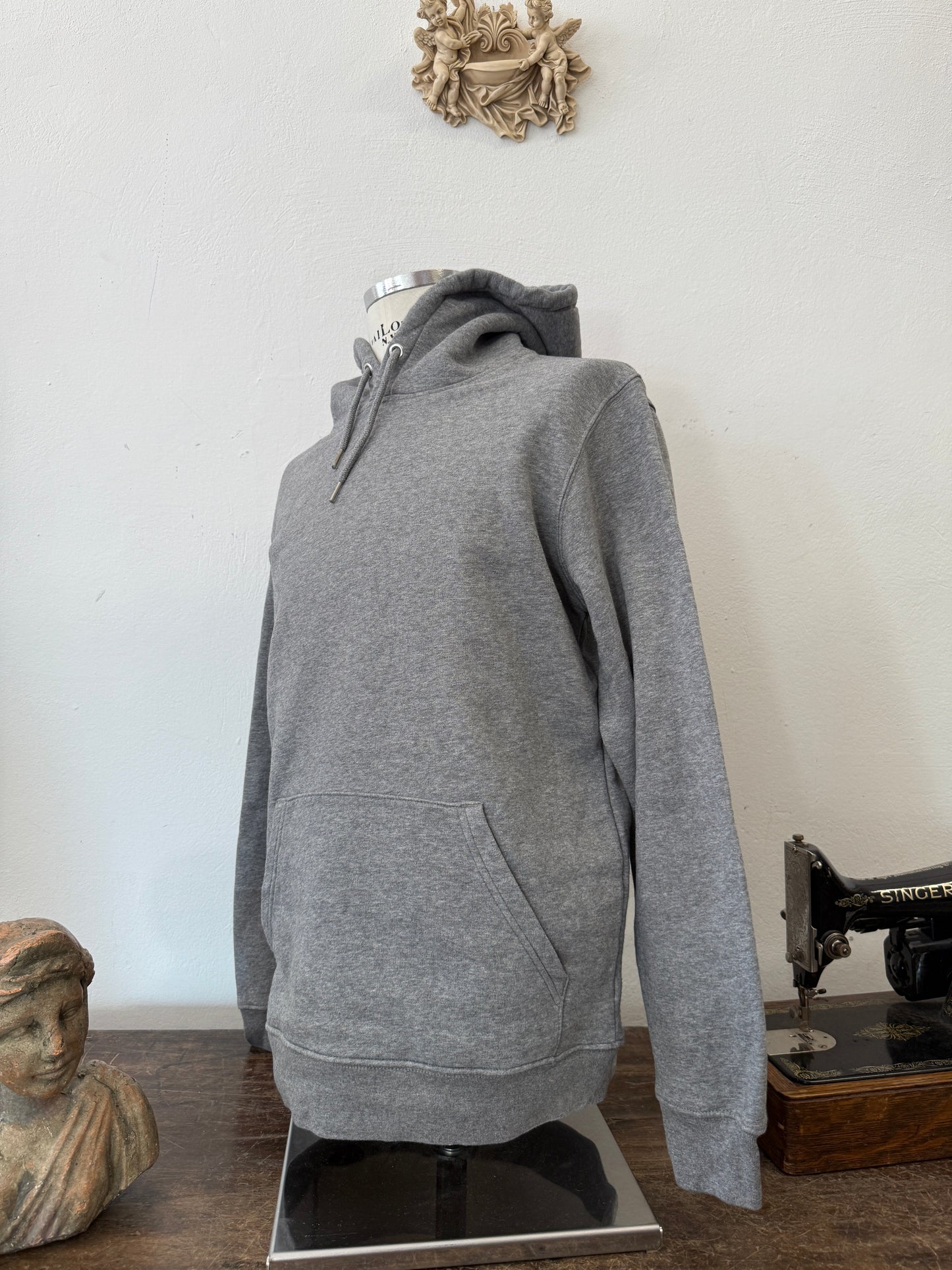 Basic Grey Hooded Sweatshirt With Fleece Lining “L”