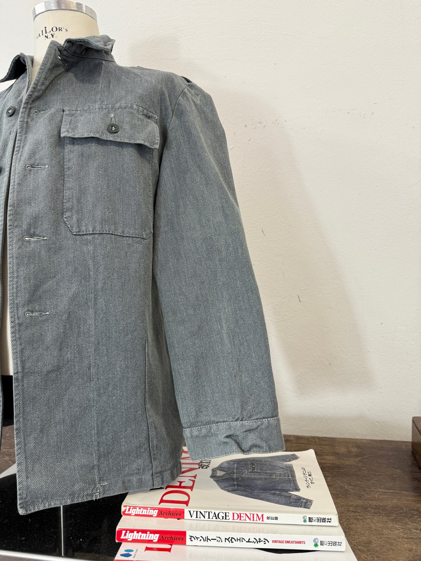 Vintage Swiss Army Jacket “M/L”
