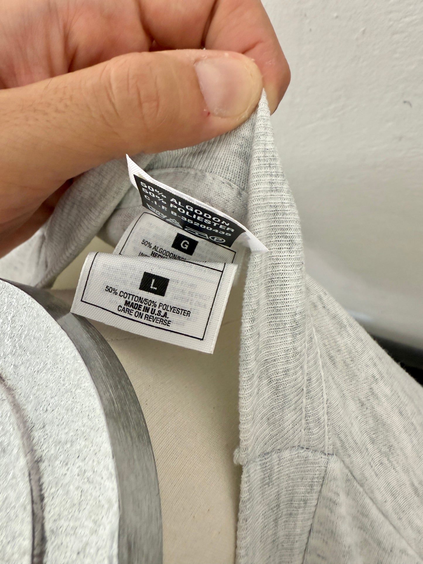 Vintage Fruit Of The Loom Tee Single Stich Made in Usa “L”