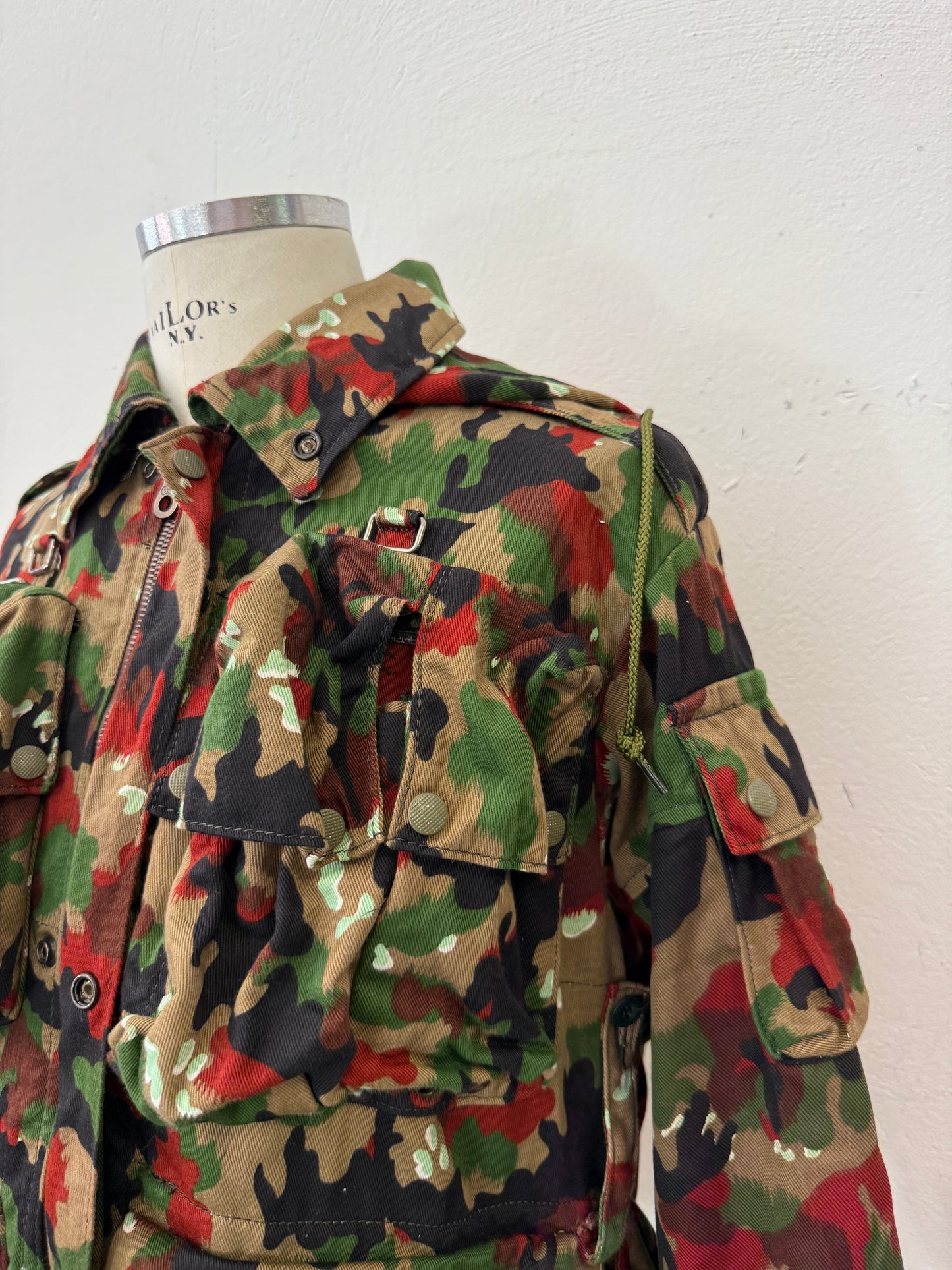 Vintage Swiss Army Camo Jacket M70 “M/L”