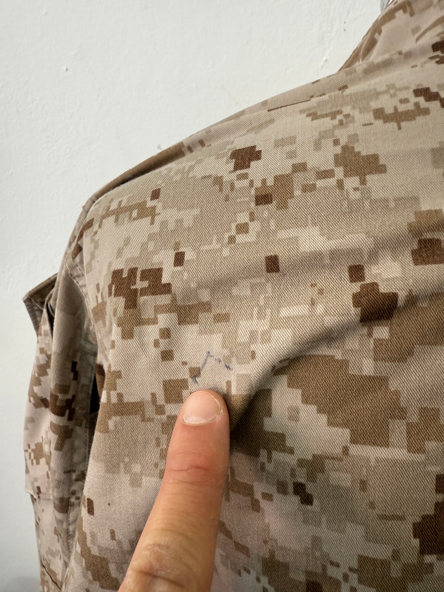 Vintage Us Marine Corps USMC Desert Marpat Combat Jacket “L”