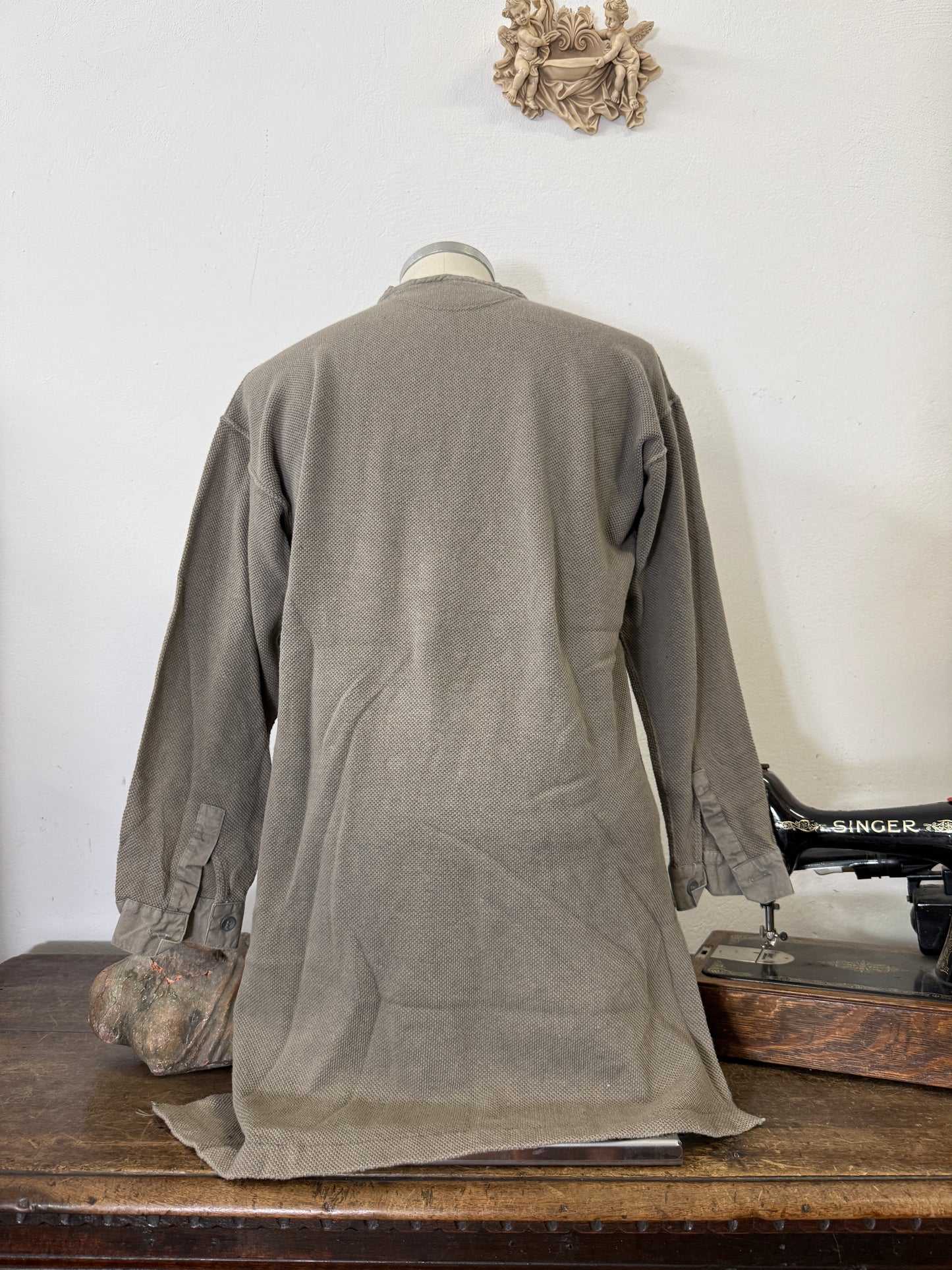 Vntage 80’s Swedish Army Shirt “M/L”