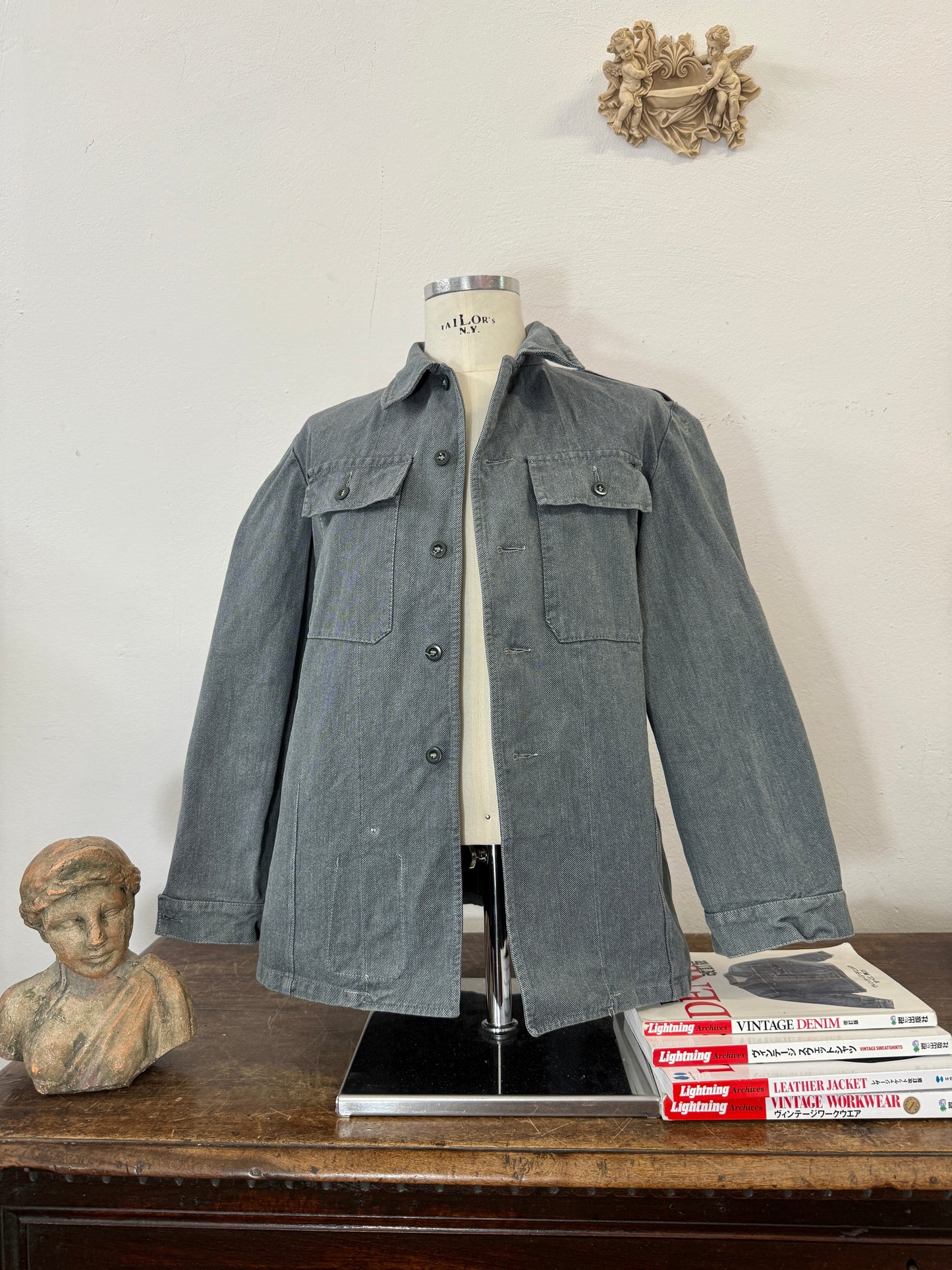 Vintage Swiss Army Jacket “M/L”
