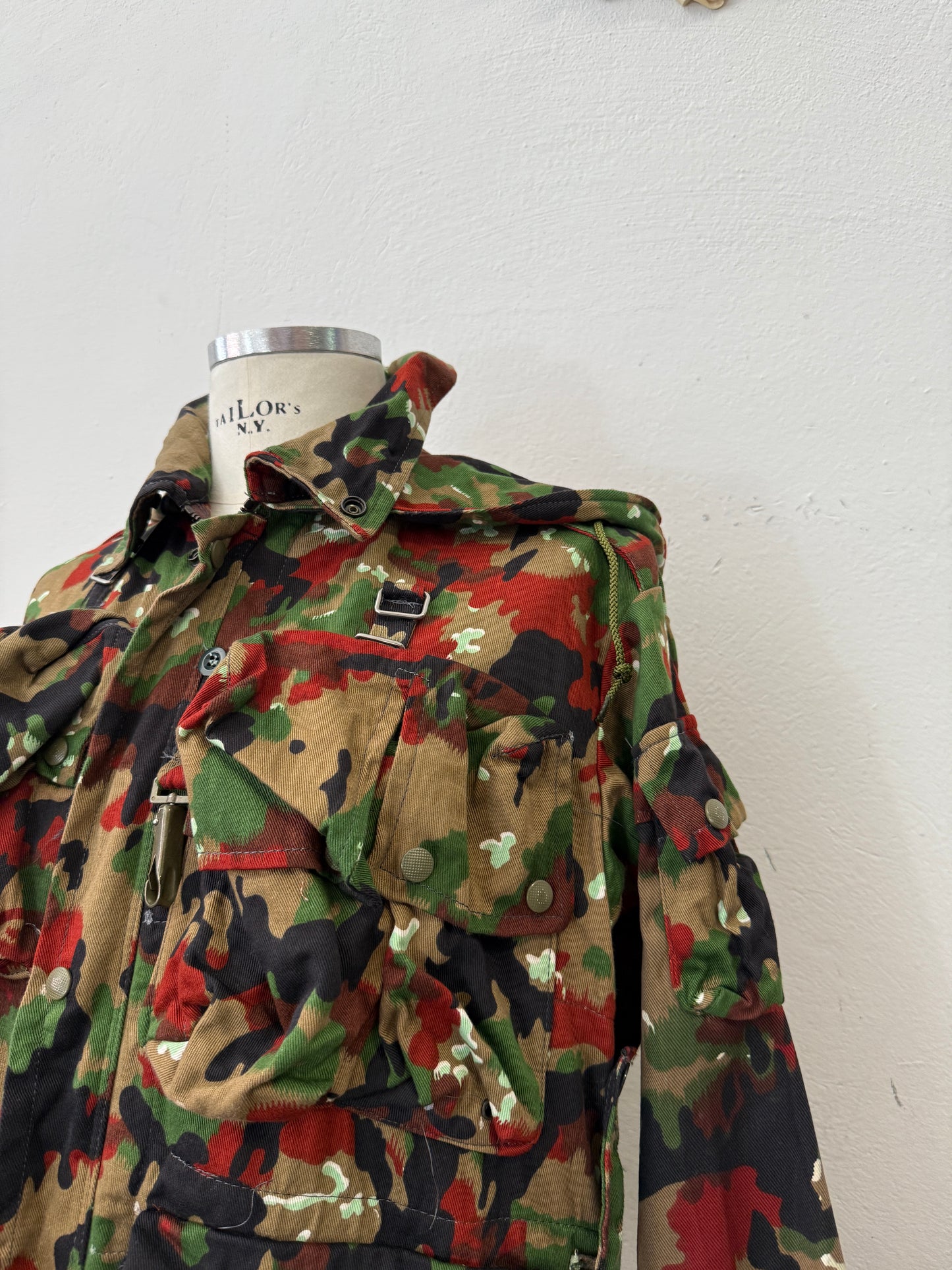 Vintage Swiss Army Camo Jacket M70 “M/L”