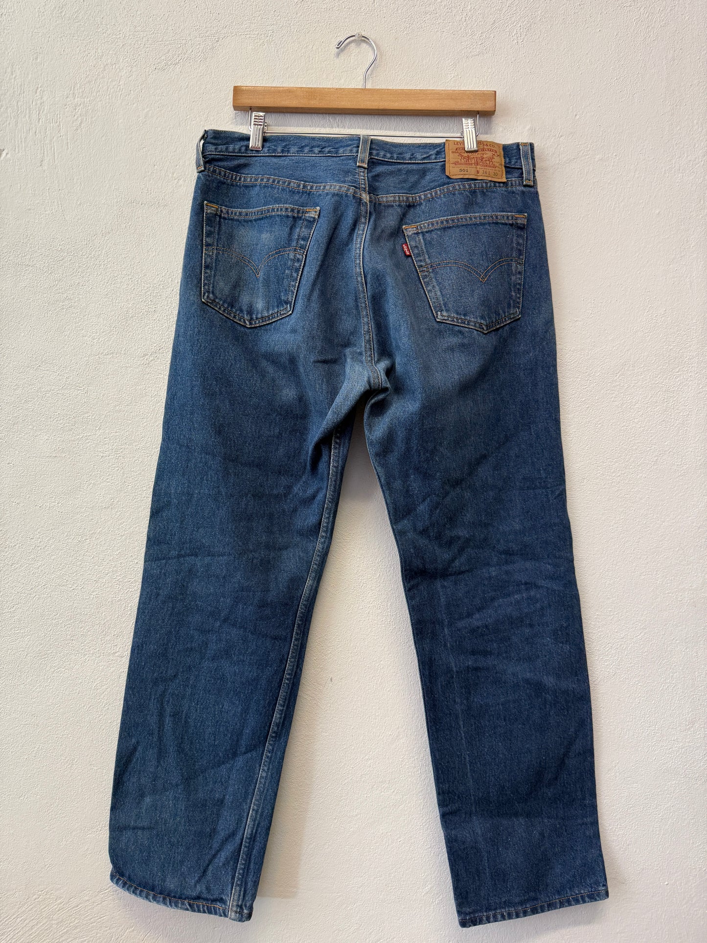 Vintage Levi’s 501 Made in Usa “W35 L32”