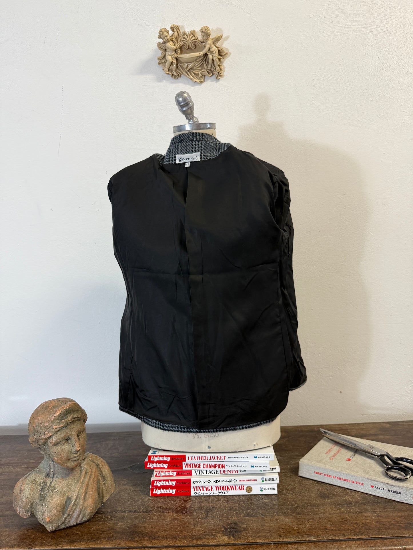 Vintage 100% Wool Women's Blazer “M”