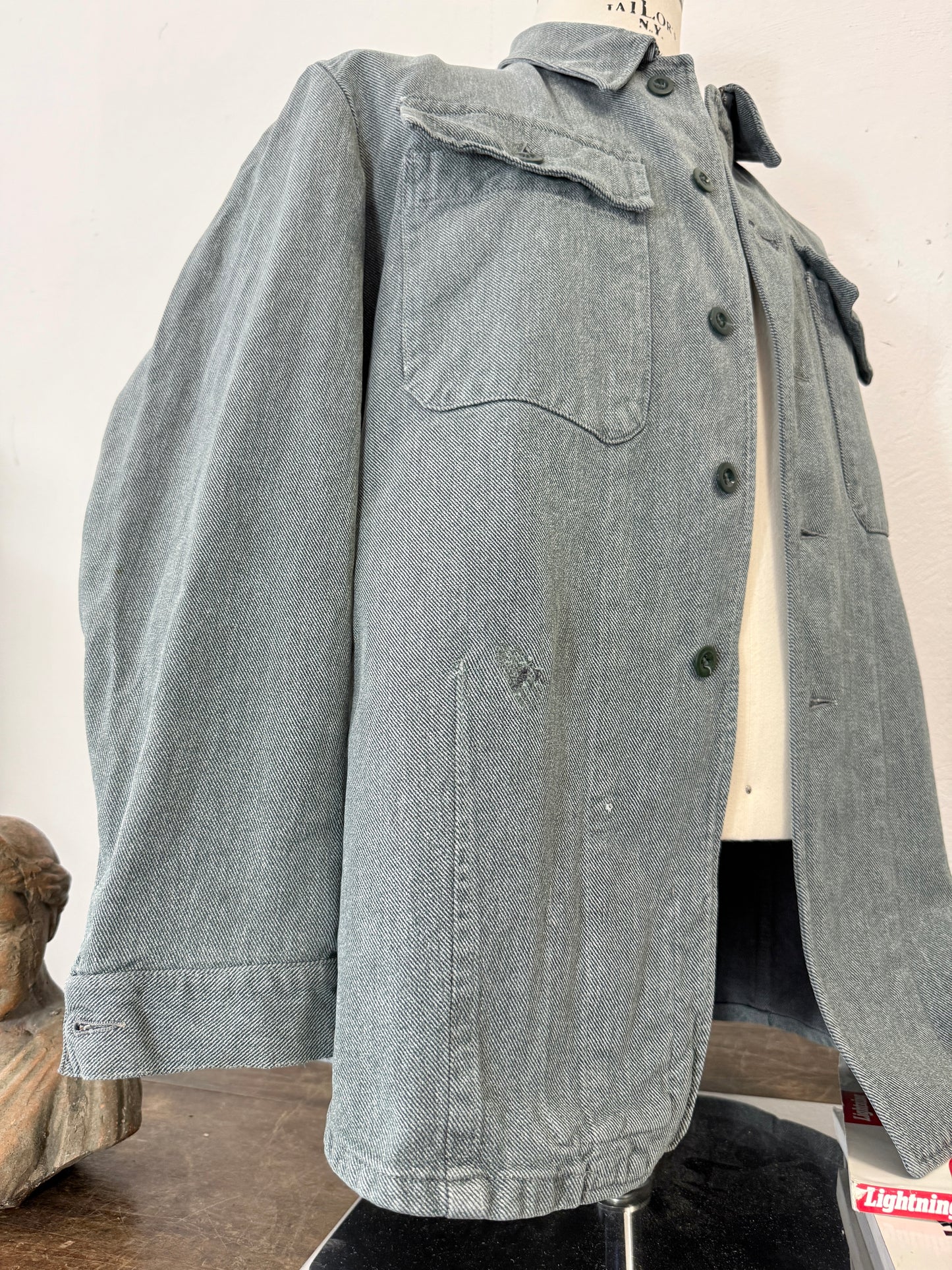 Vintage Swiss Army Jacket “M/L”