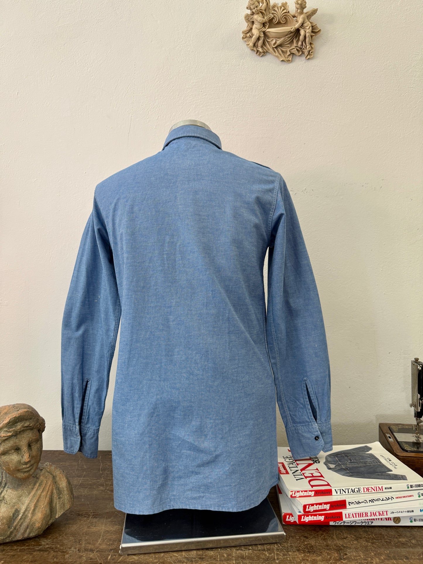 Vintage 90’s Italian Navy Shirt “S/M”