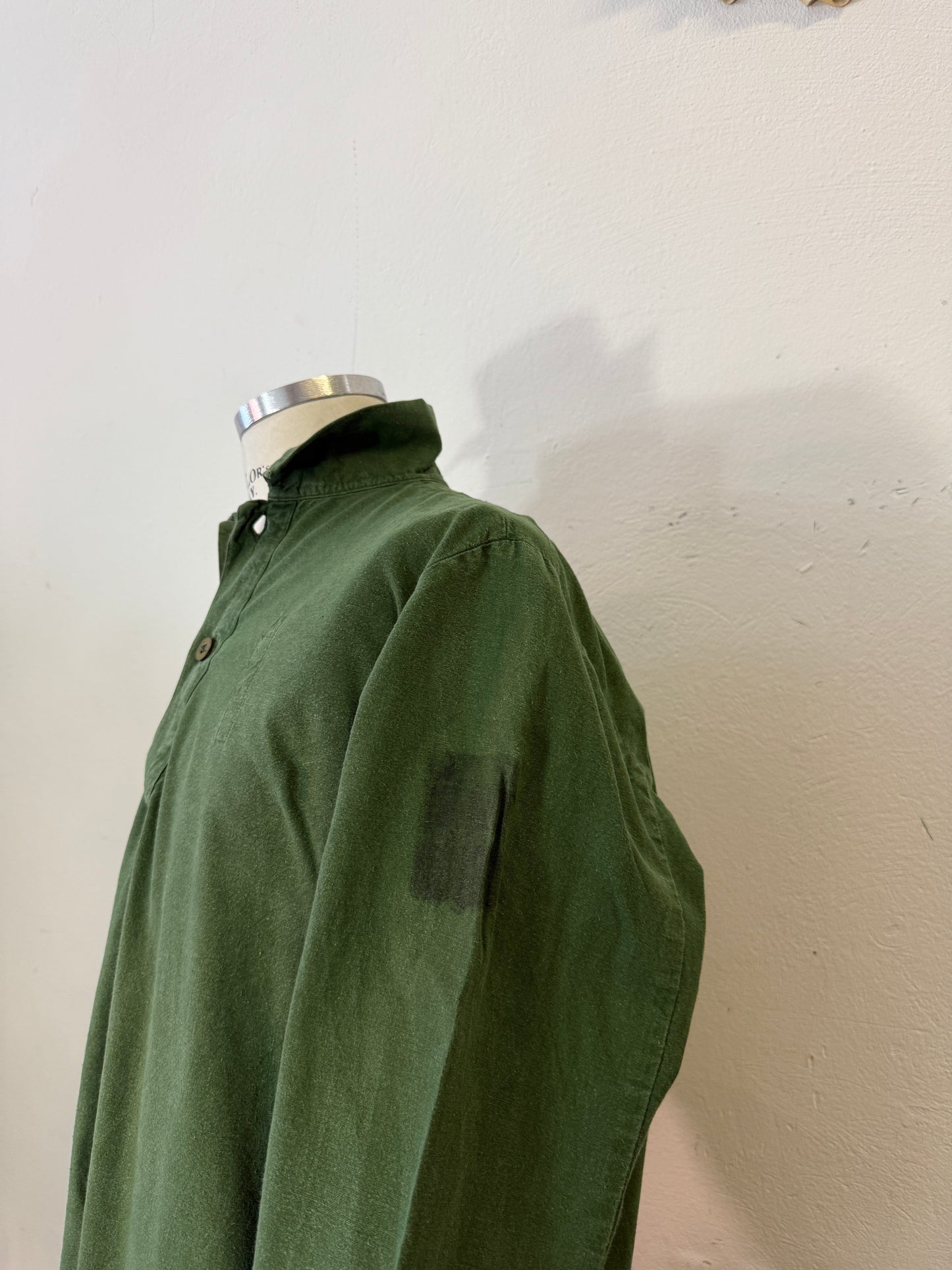 Vintage 80’s Swedish Army Shirt “M”