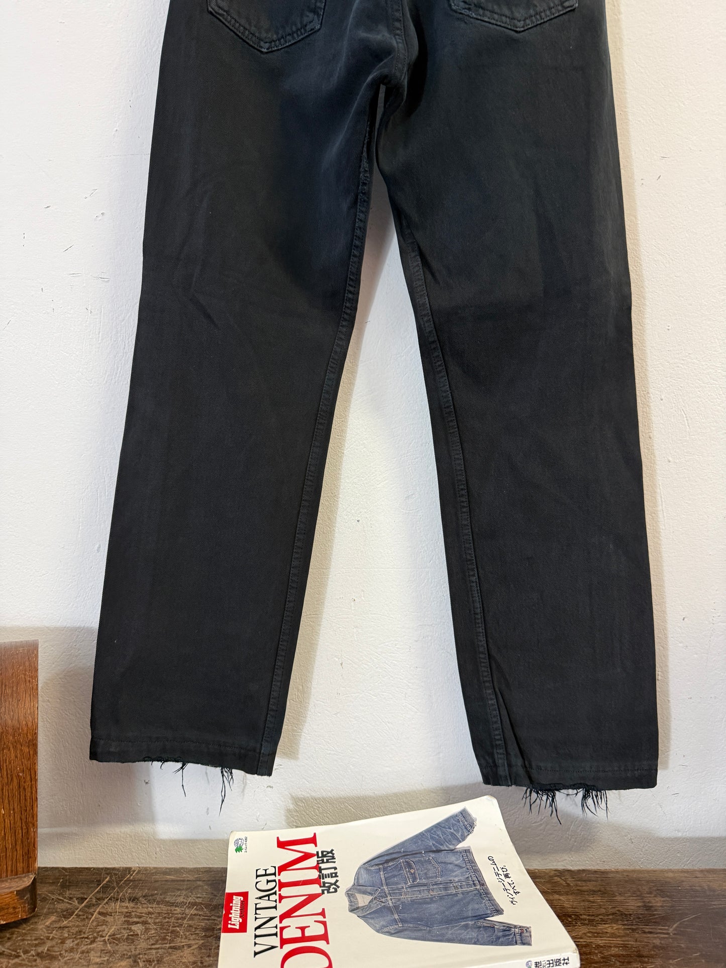 Vintage Levi’s 501 “W31 L32”