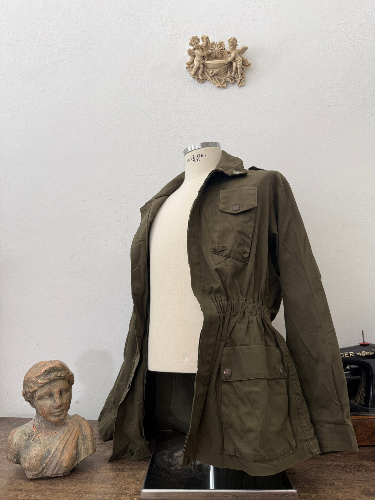 Vintage 80’s Italian Army Jacket “L”