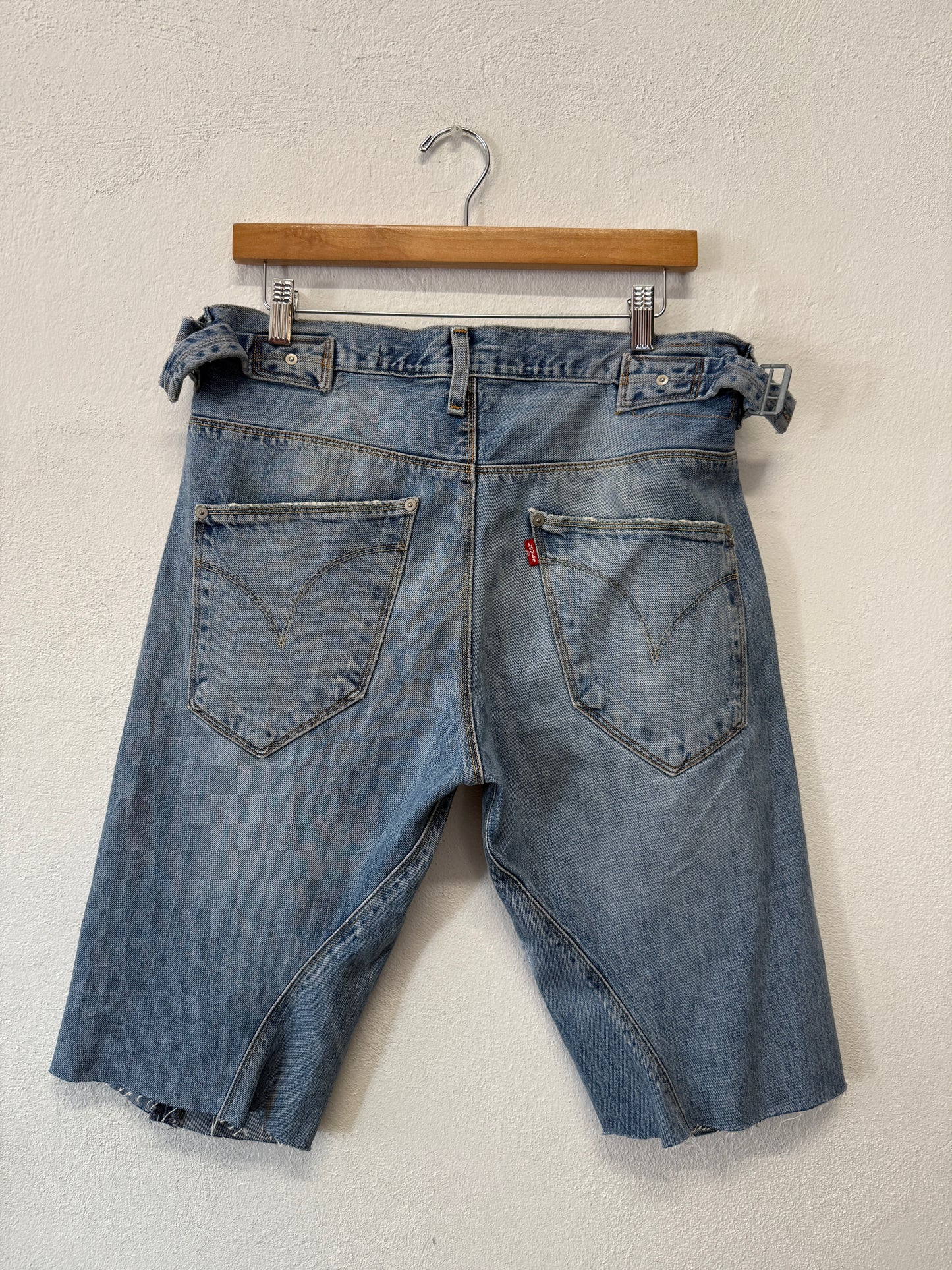 Vintage Levi’s Short Engineered “W33”