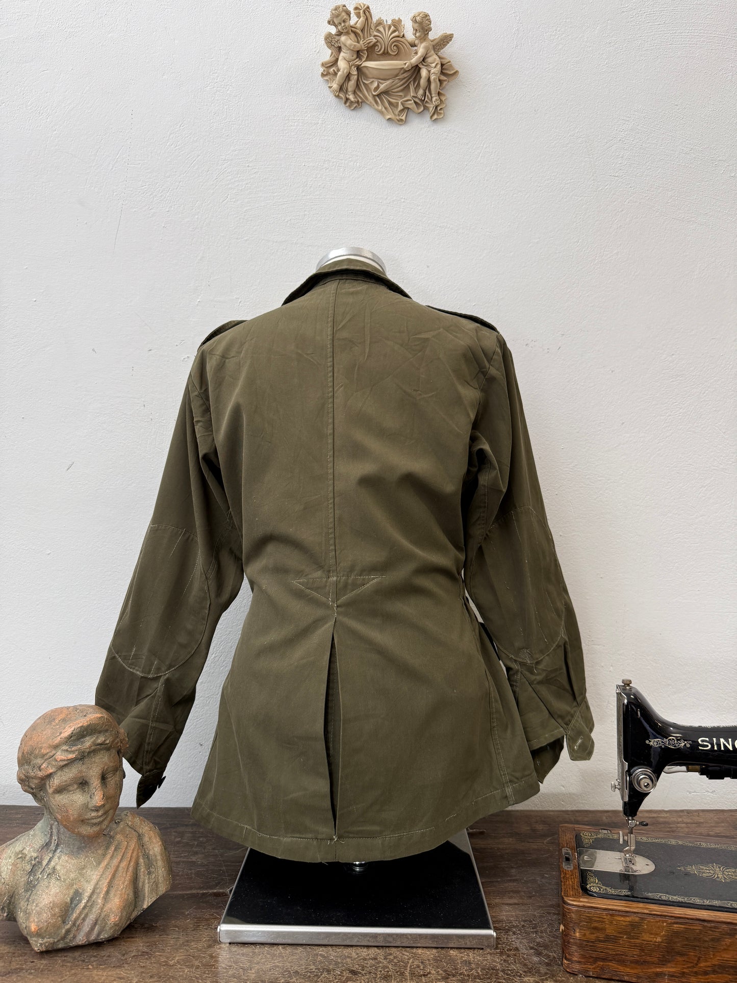 Vintage 80’s Italian Army Jacket “M”