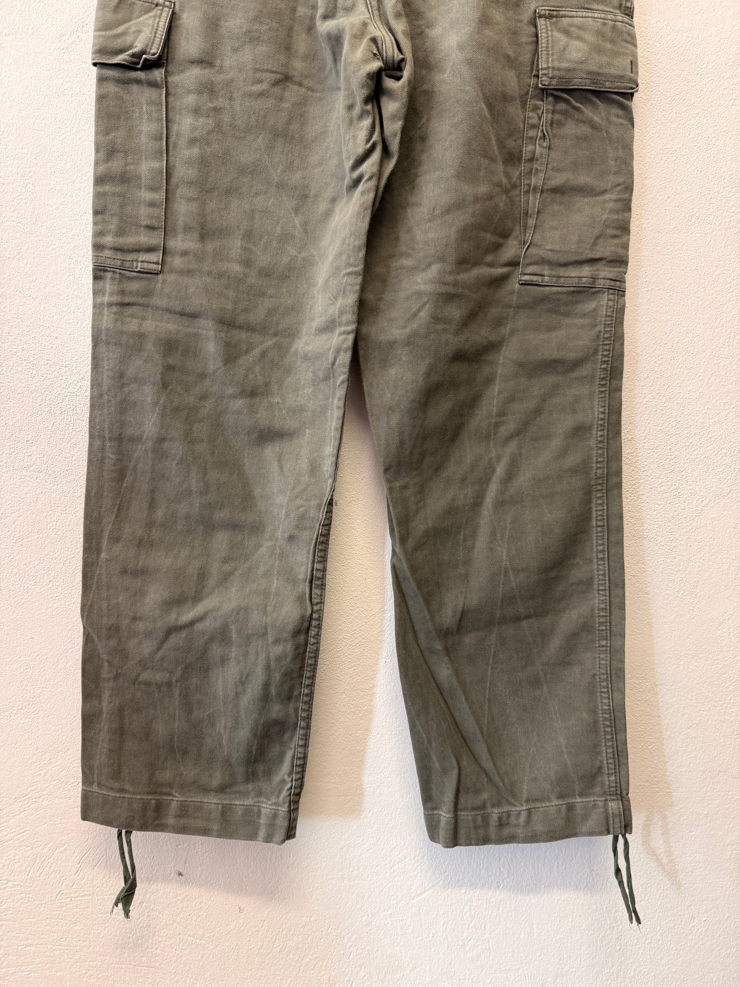 Vintage 80’s German Army Moleskin Cargo Pants “W34”