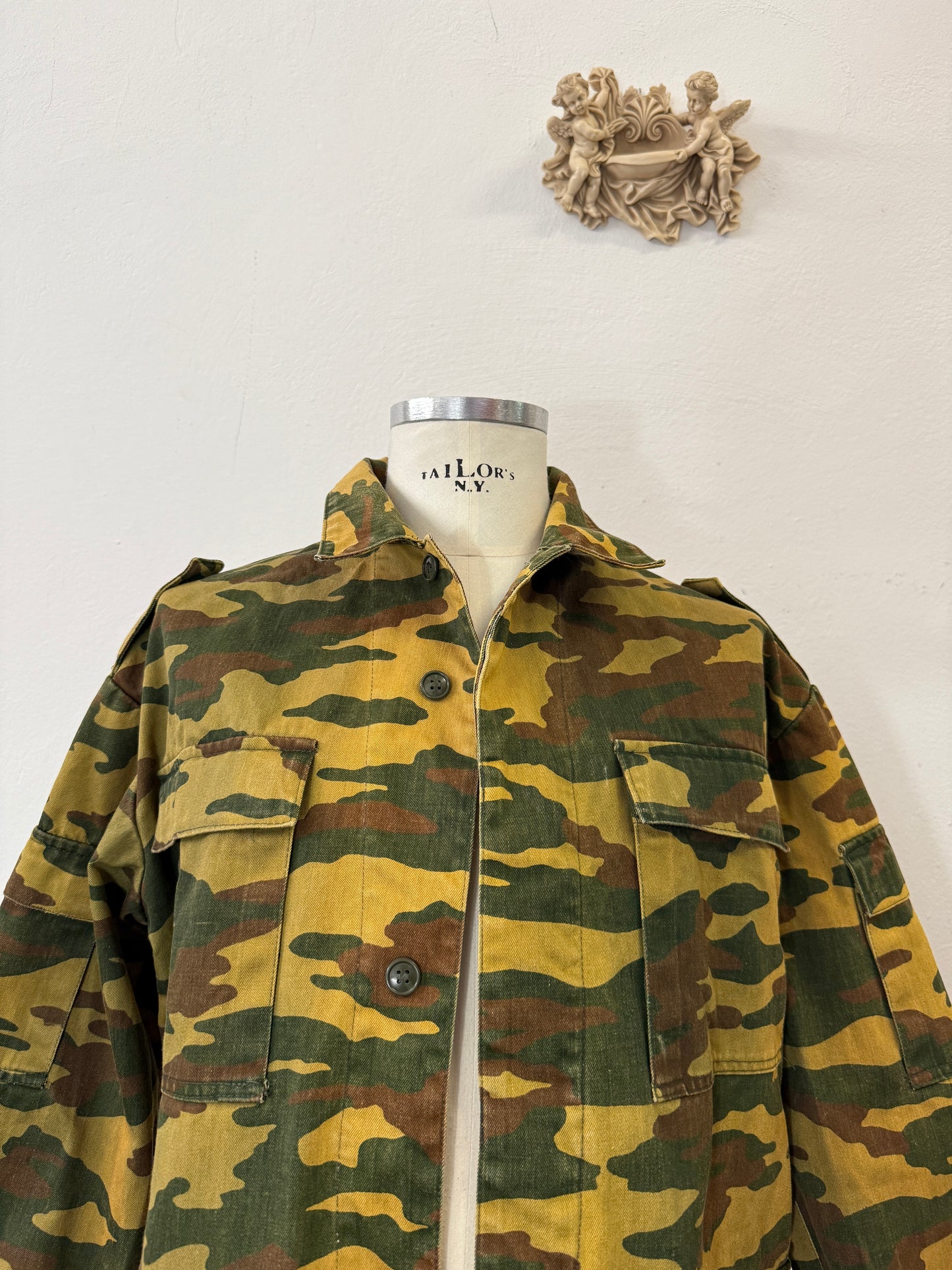 Vintage Camo Military Jacket “L/XL”