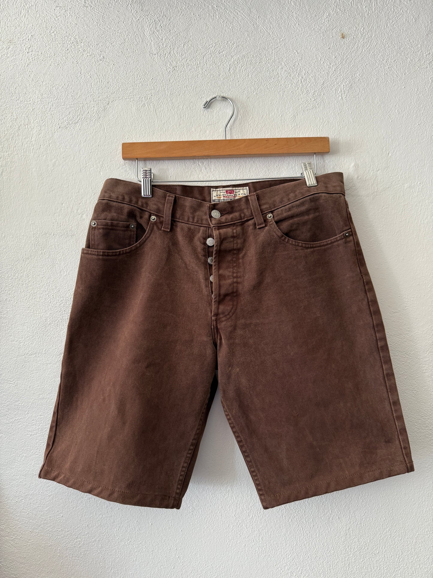 Vintage Brown Levi’s Short “W33”