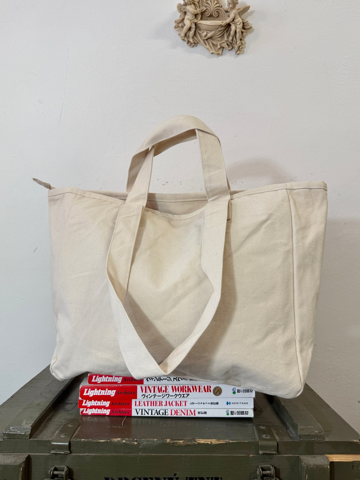 Mister Archive – Canvas Tote (Military Green)