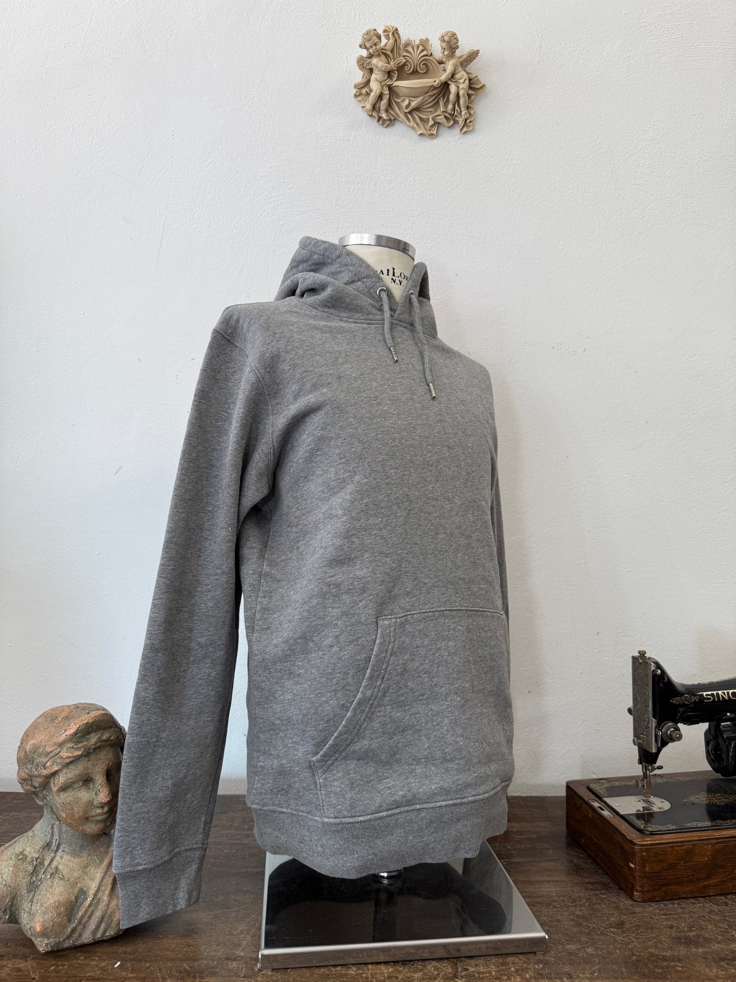Basic Grey Hooded Sweatshirt With Fleece Lining “L”
