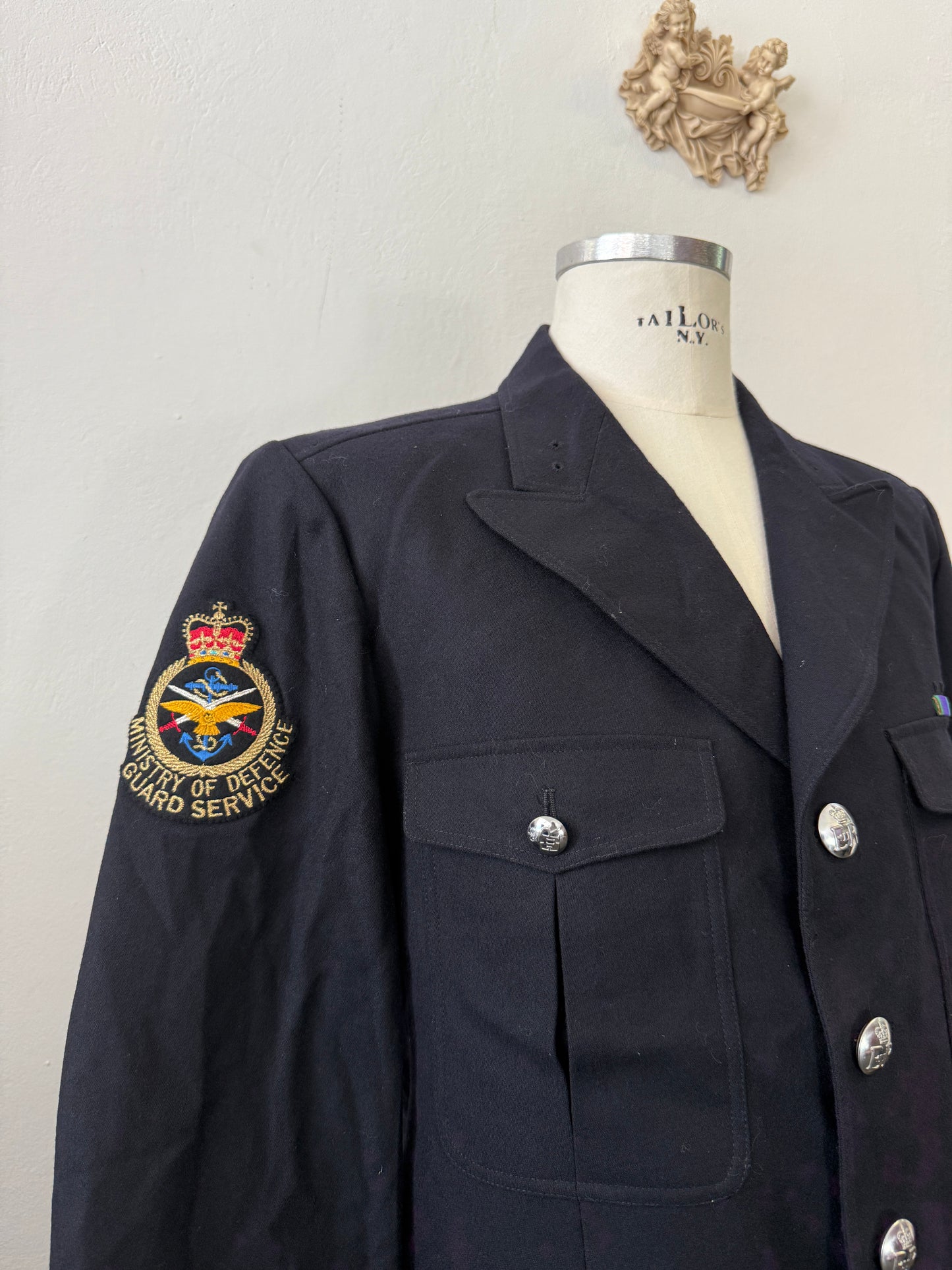Vintage Ministry of Defence Guard Service Uniform Jacket – 1990s UK “L/XL”
