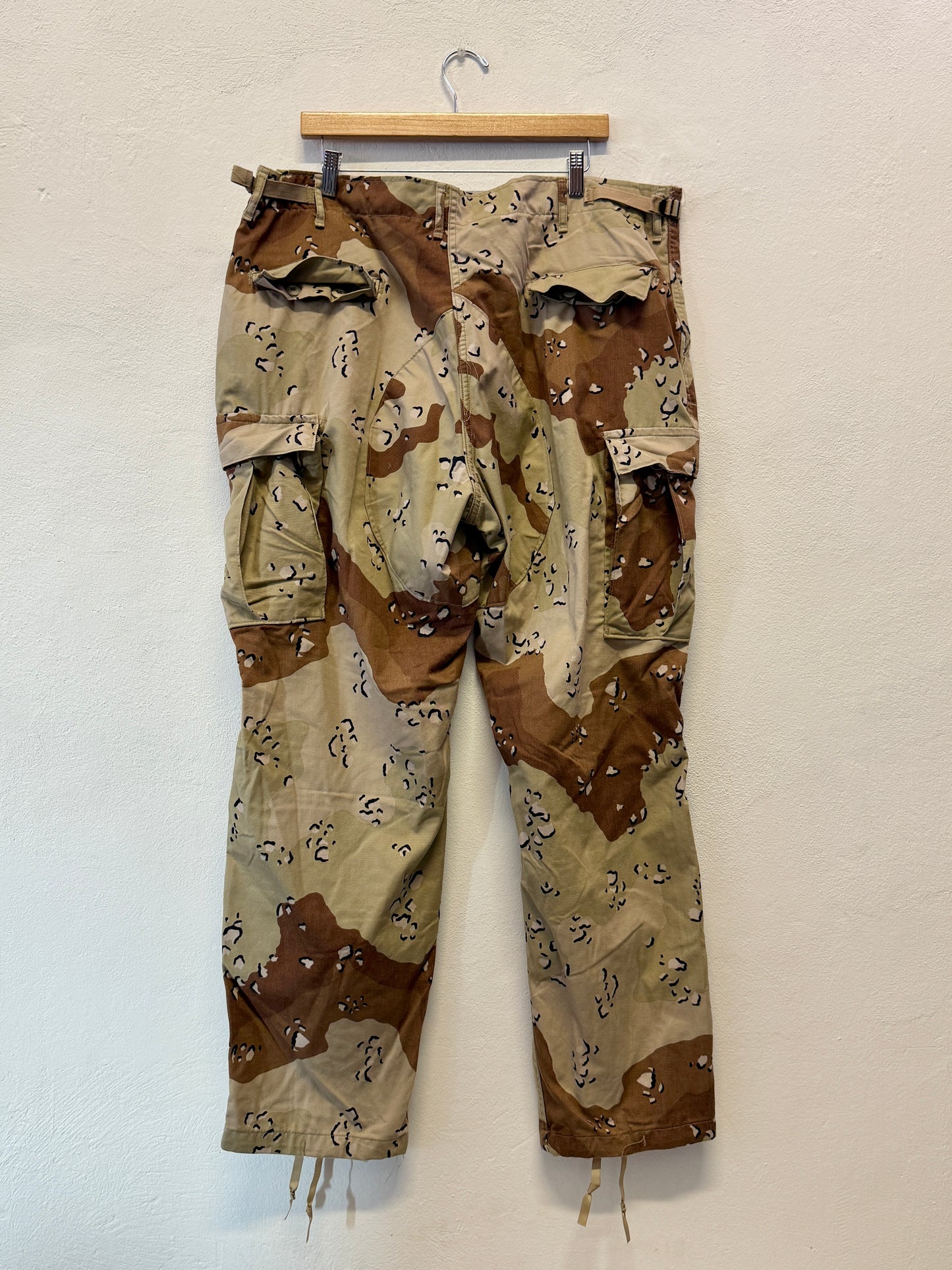 Vintage Desert Chocolate Cargo Pants Us Army “W40”