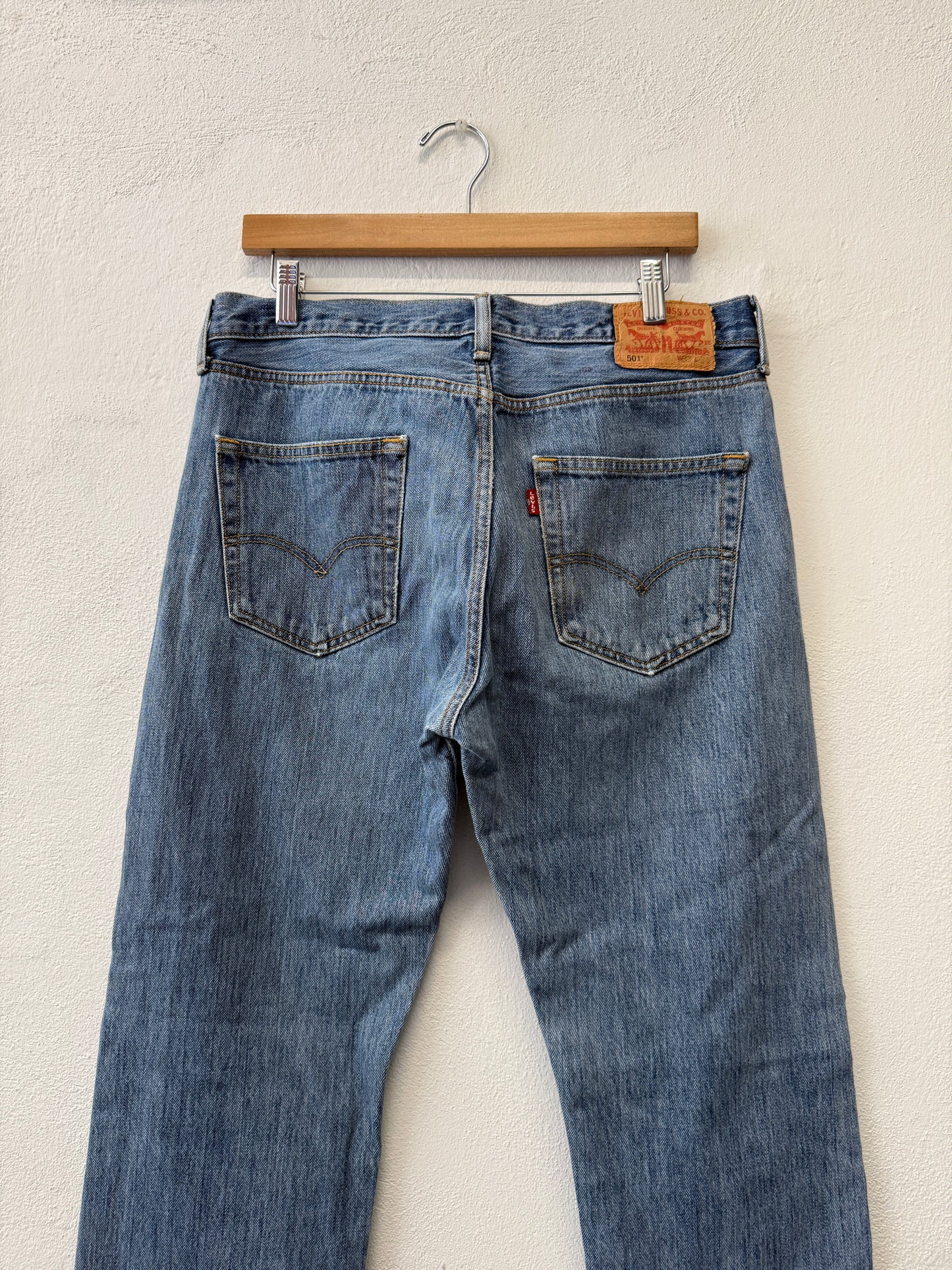 Vintage Levi’s 501 “W34 L34”