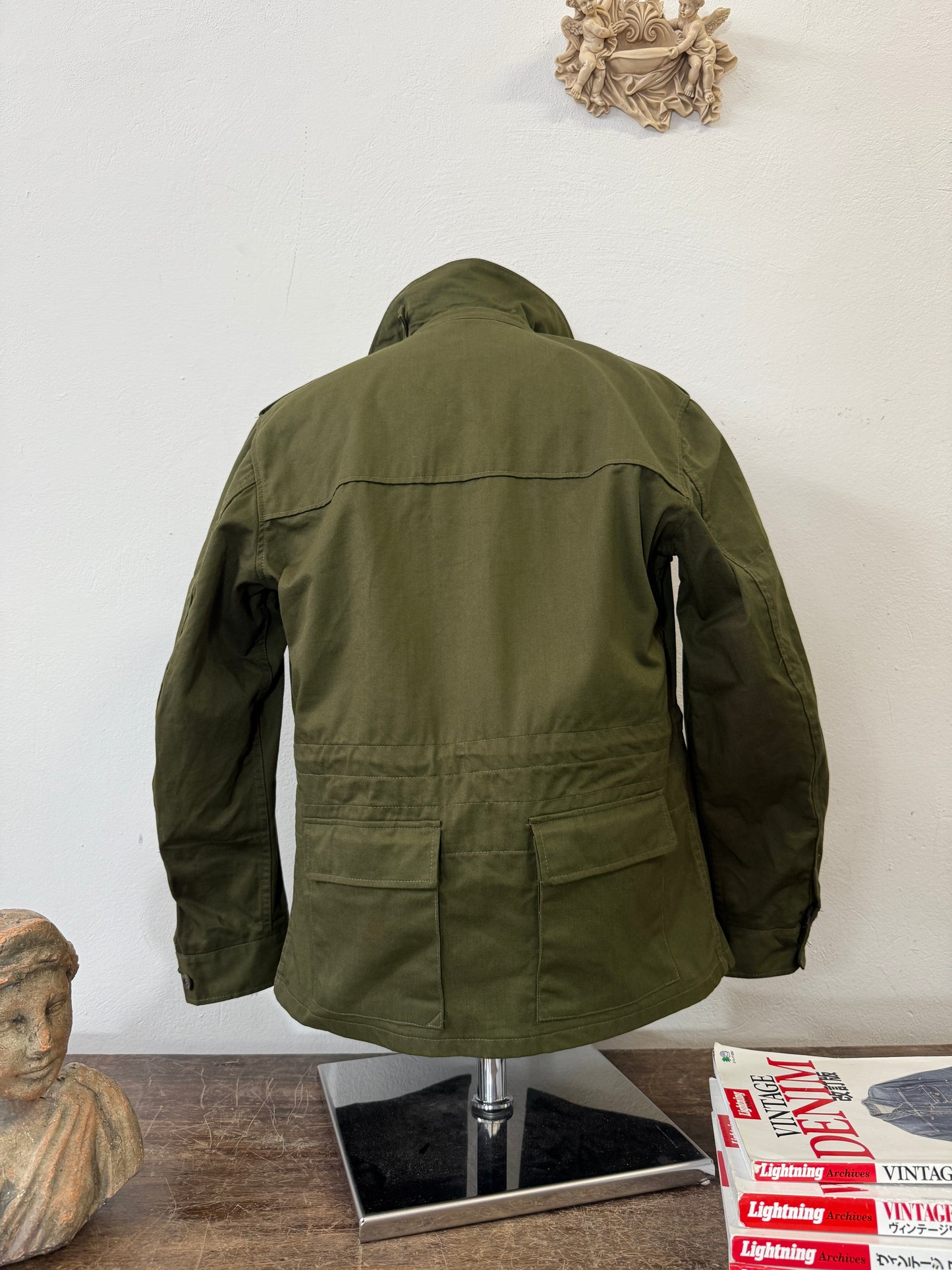Vintage 90’s Czech Army Jacket “M”