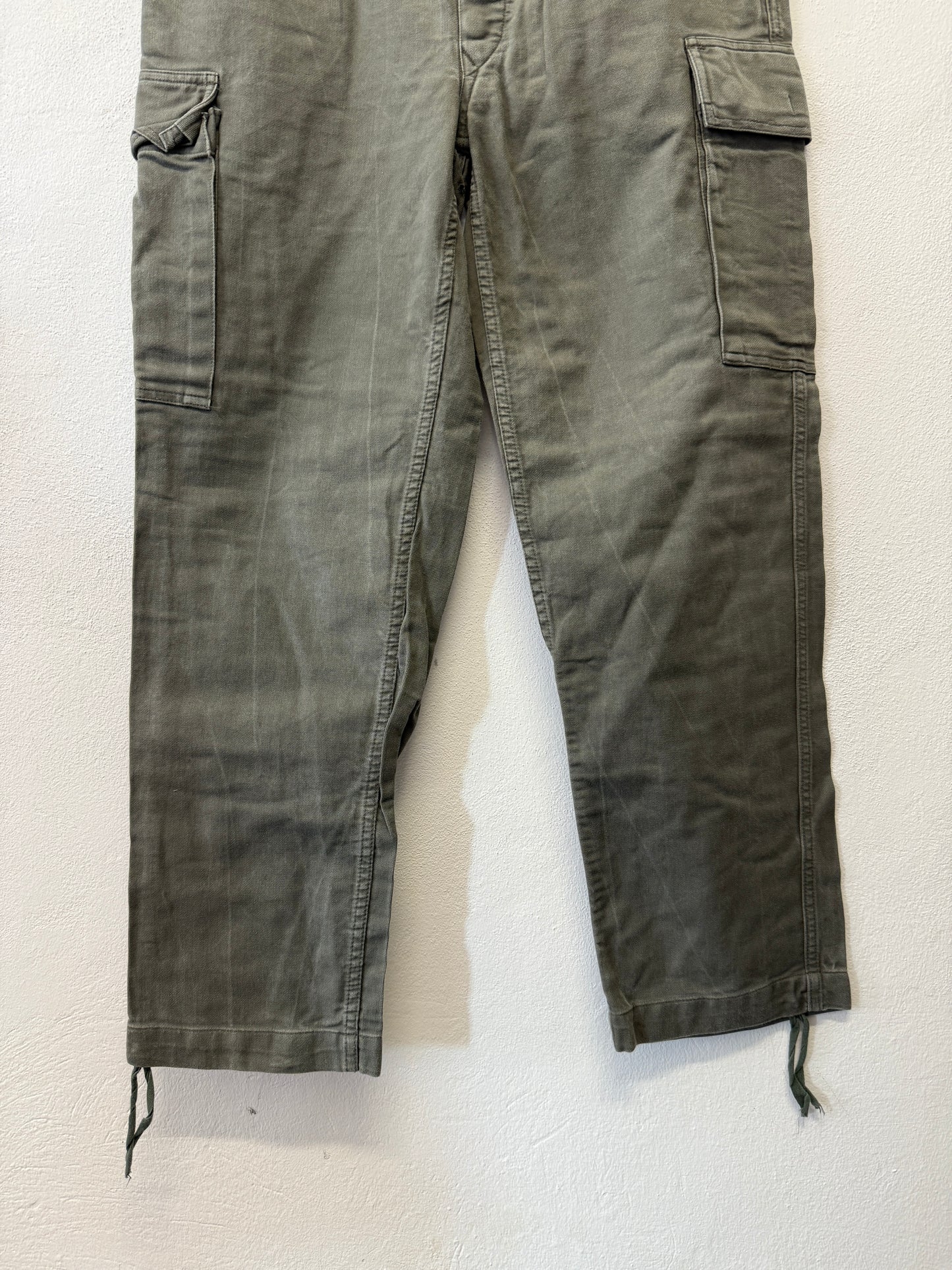 Vintage 80’s German Army Moleskin Cargo Pants “W34”