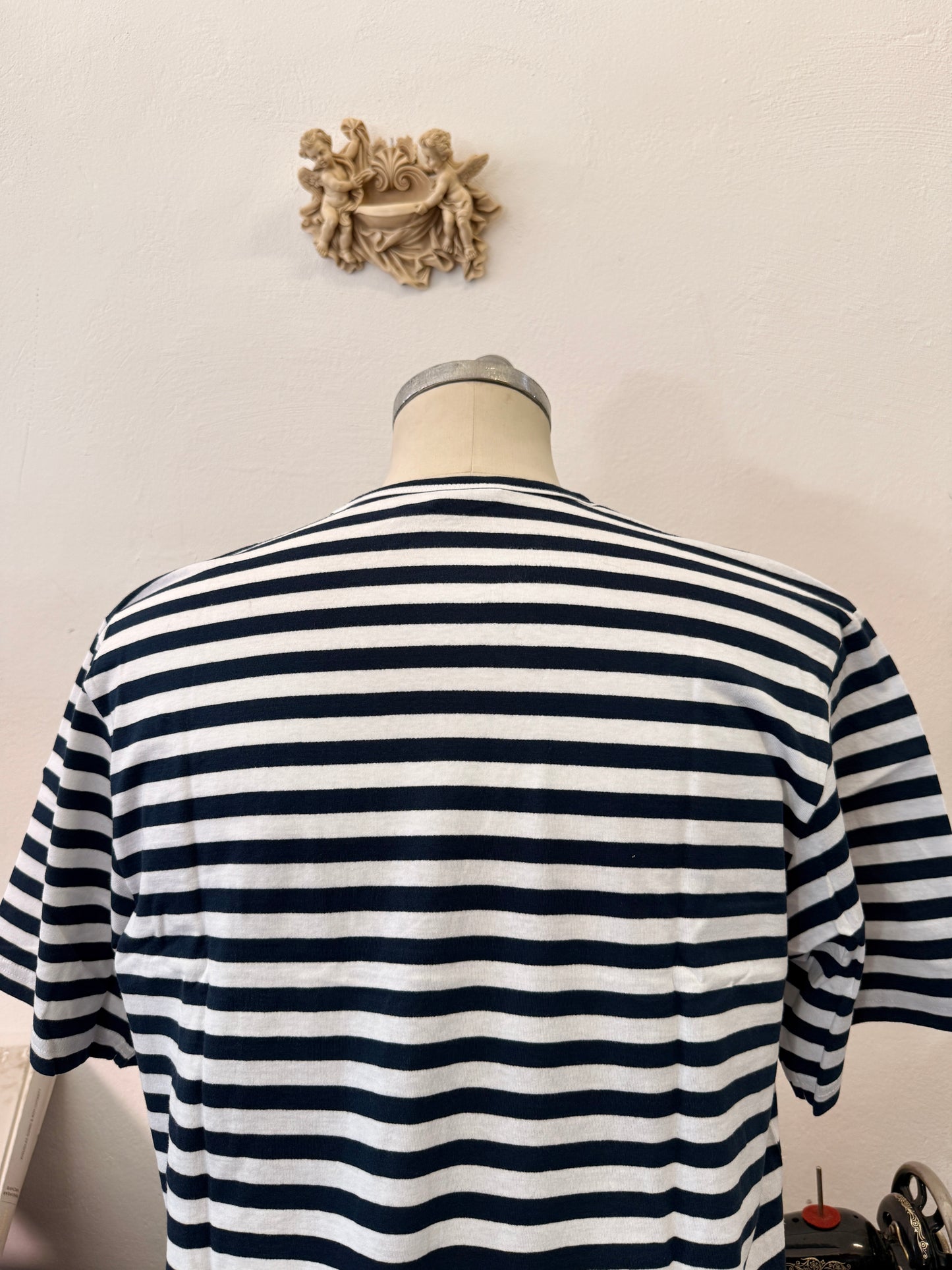 Navy T-Shirt “L”