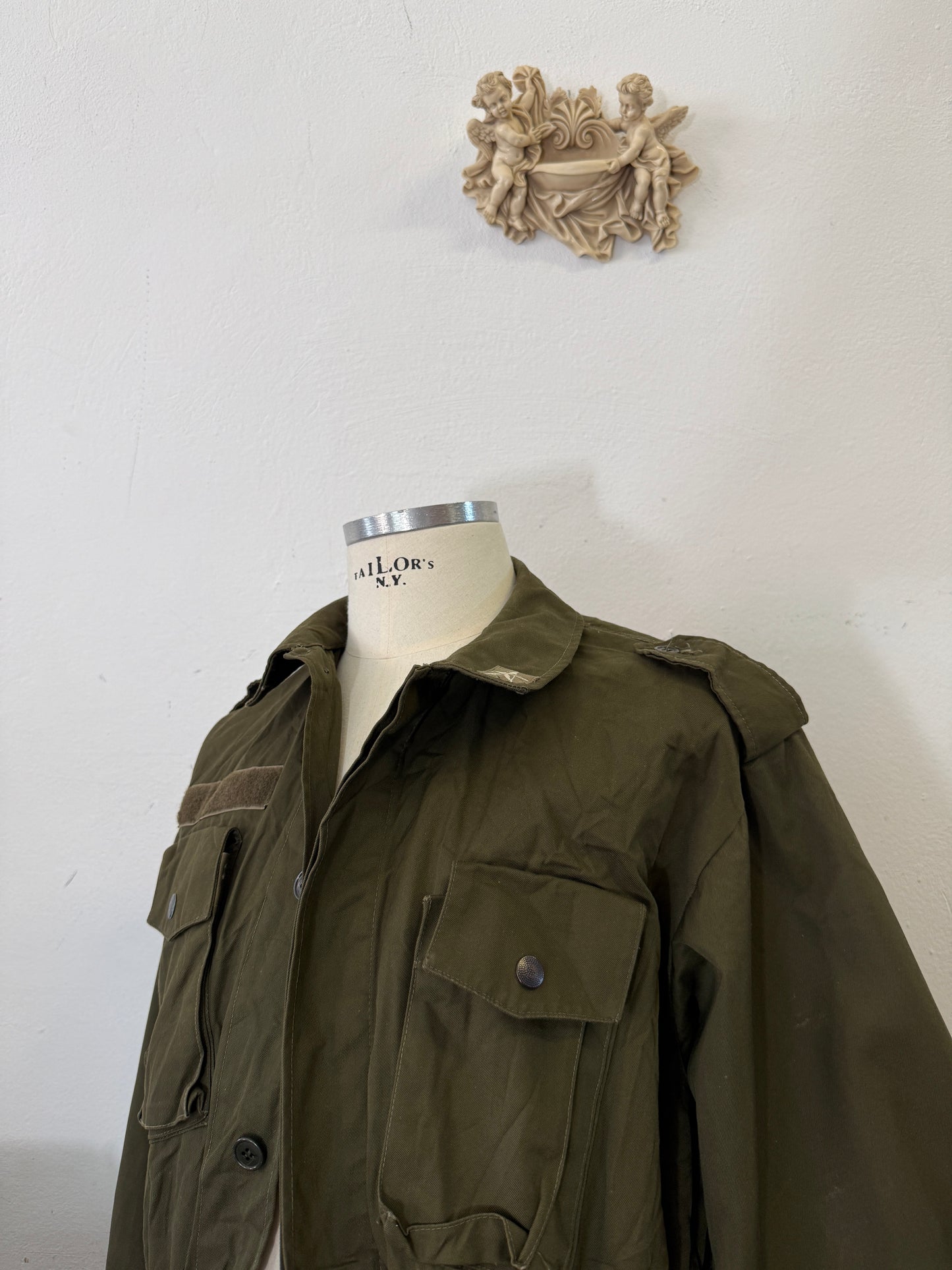 Vintage 80’s Italian Army Jacket “L”